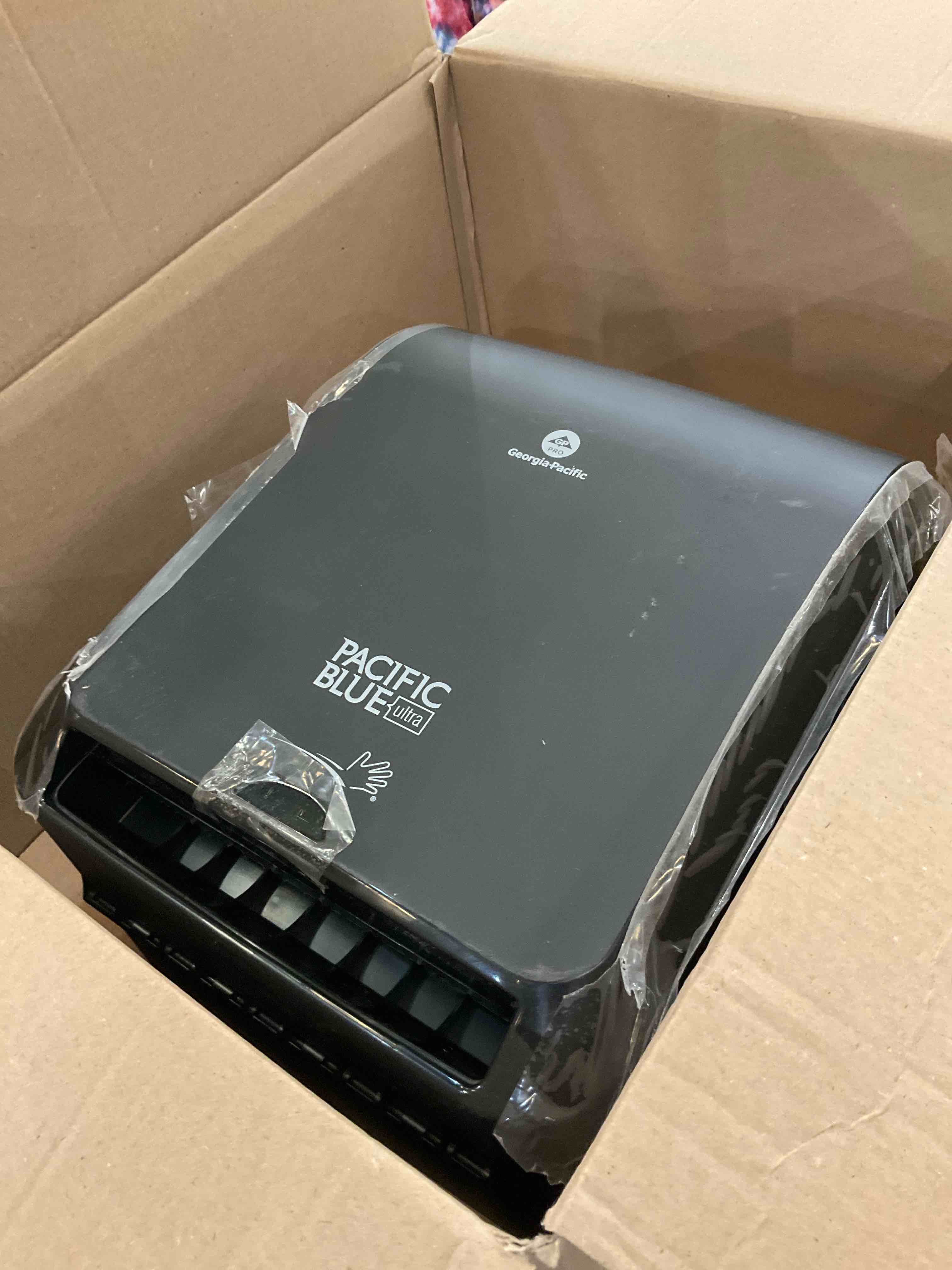 https://s3.amazonaws.com/lotting-images-prod/BargainHunt/EXS01198433_1709575920268.jpeg