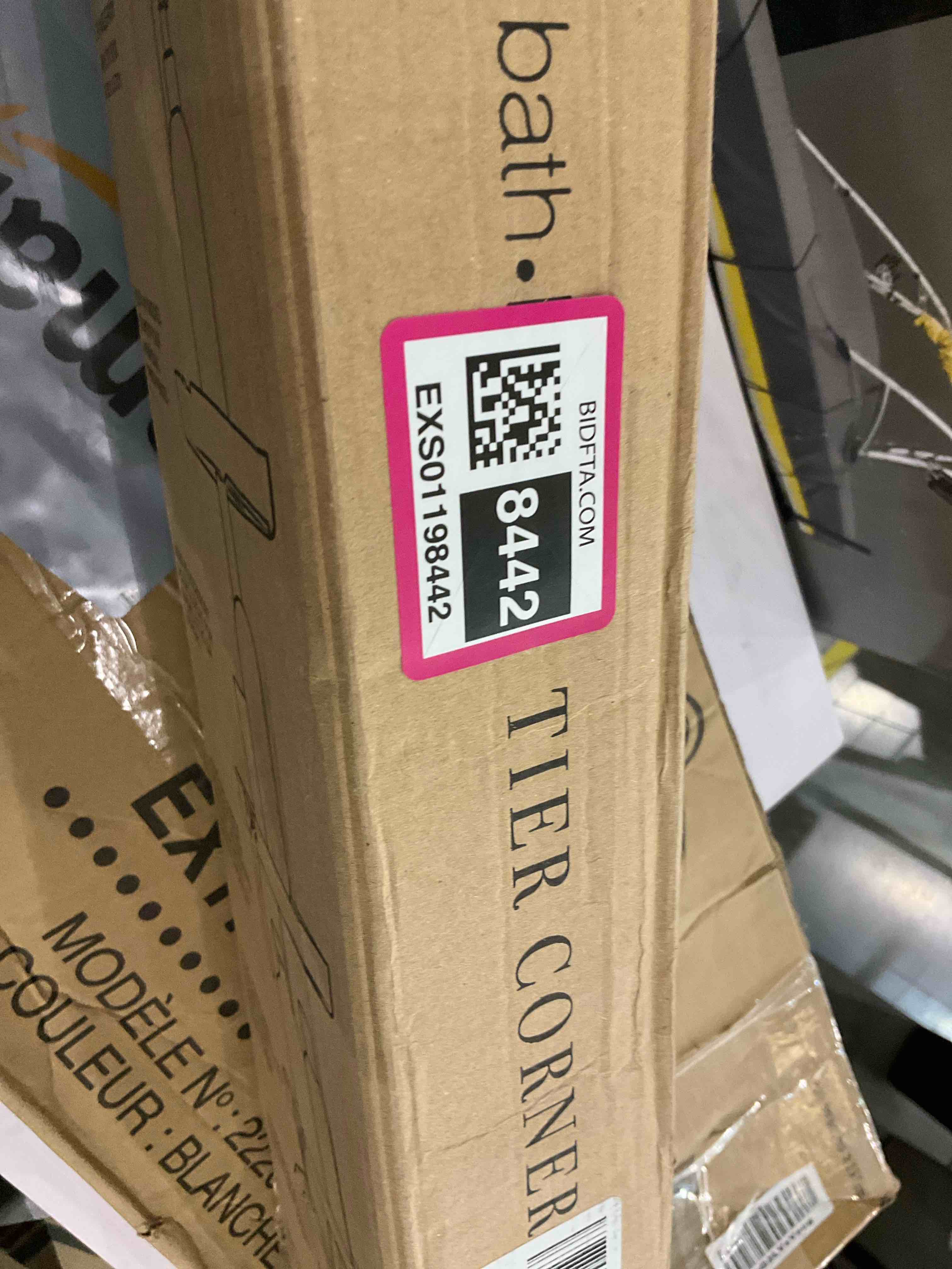 https://s3.amazonaws.com/lotting-images-prod/BargainHunt/EXS01198442_1709580329568.jpeg