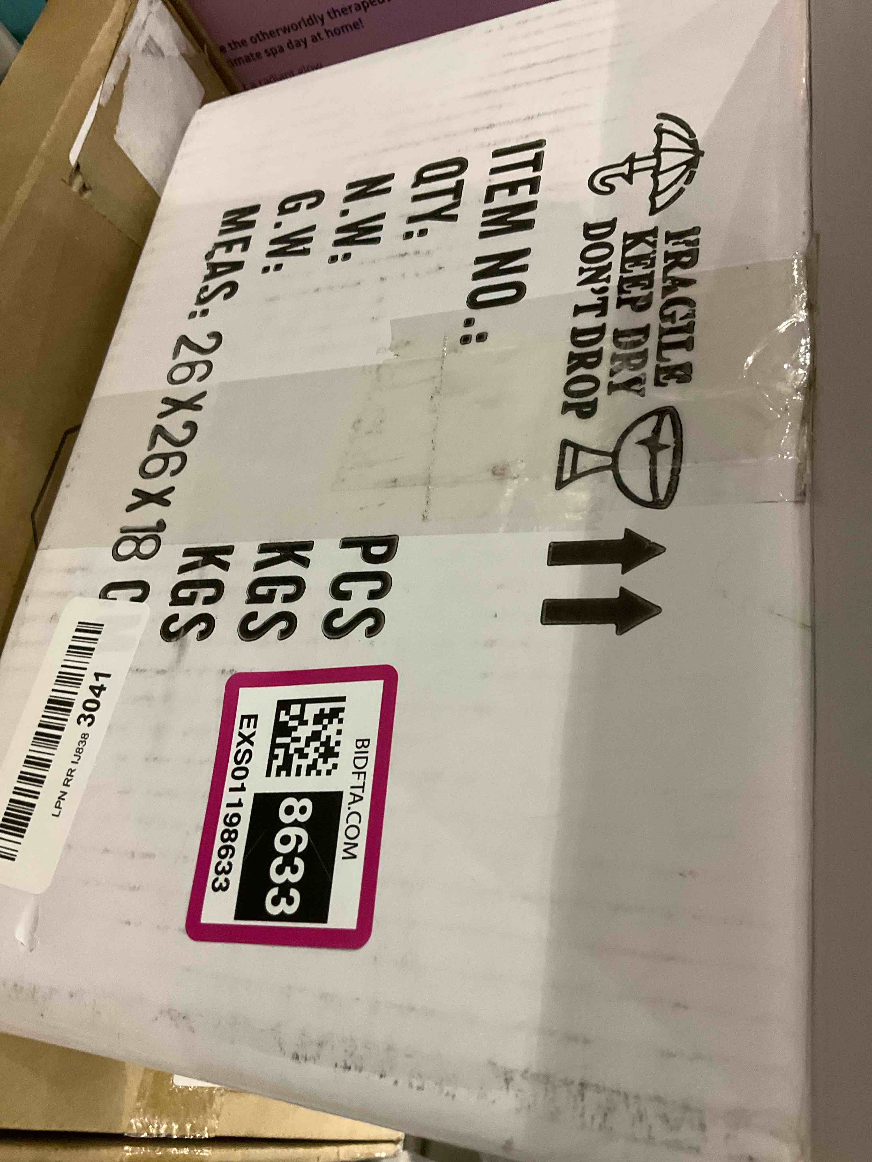 https://s3.amazonaws.com/lotting-images-prod/BargainHunt/EXS01198633_1709731444464.jpeg