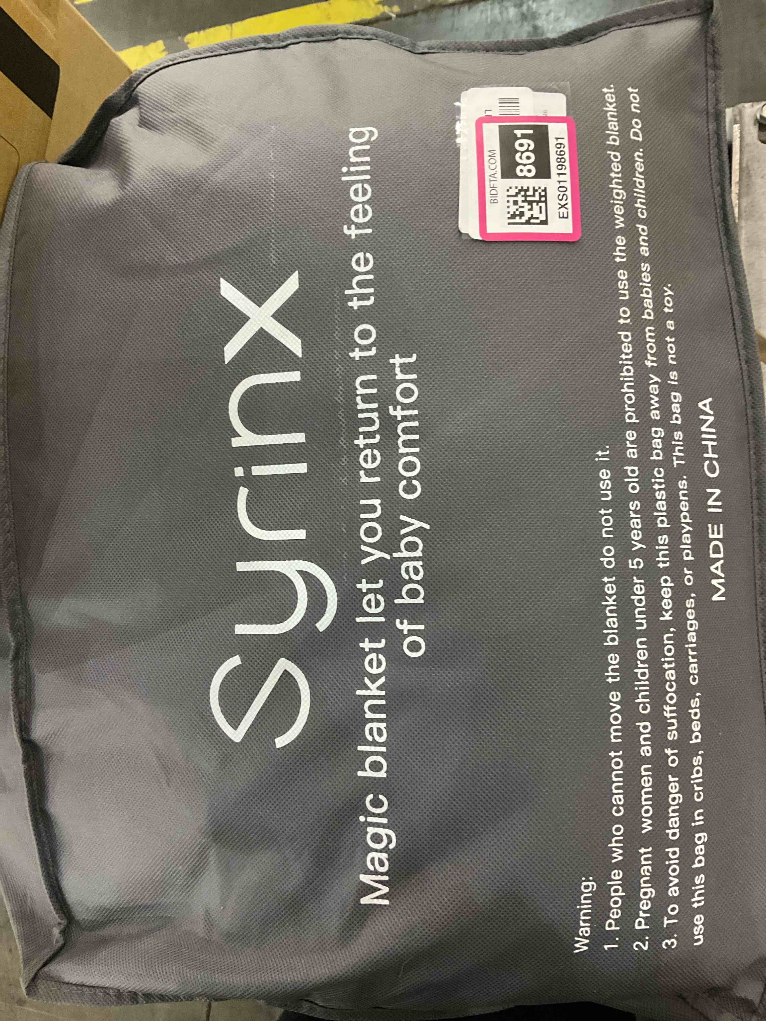 https://s3.amazonaws.com/lotting-images-prod/BargainHunt/EXS01198691_1709747834262.jpeg