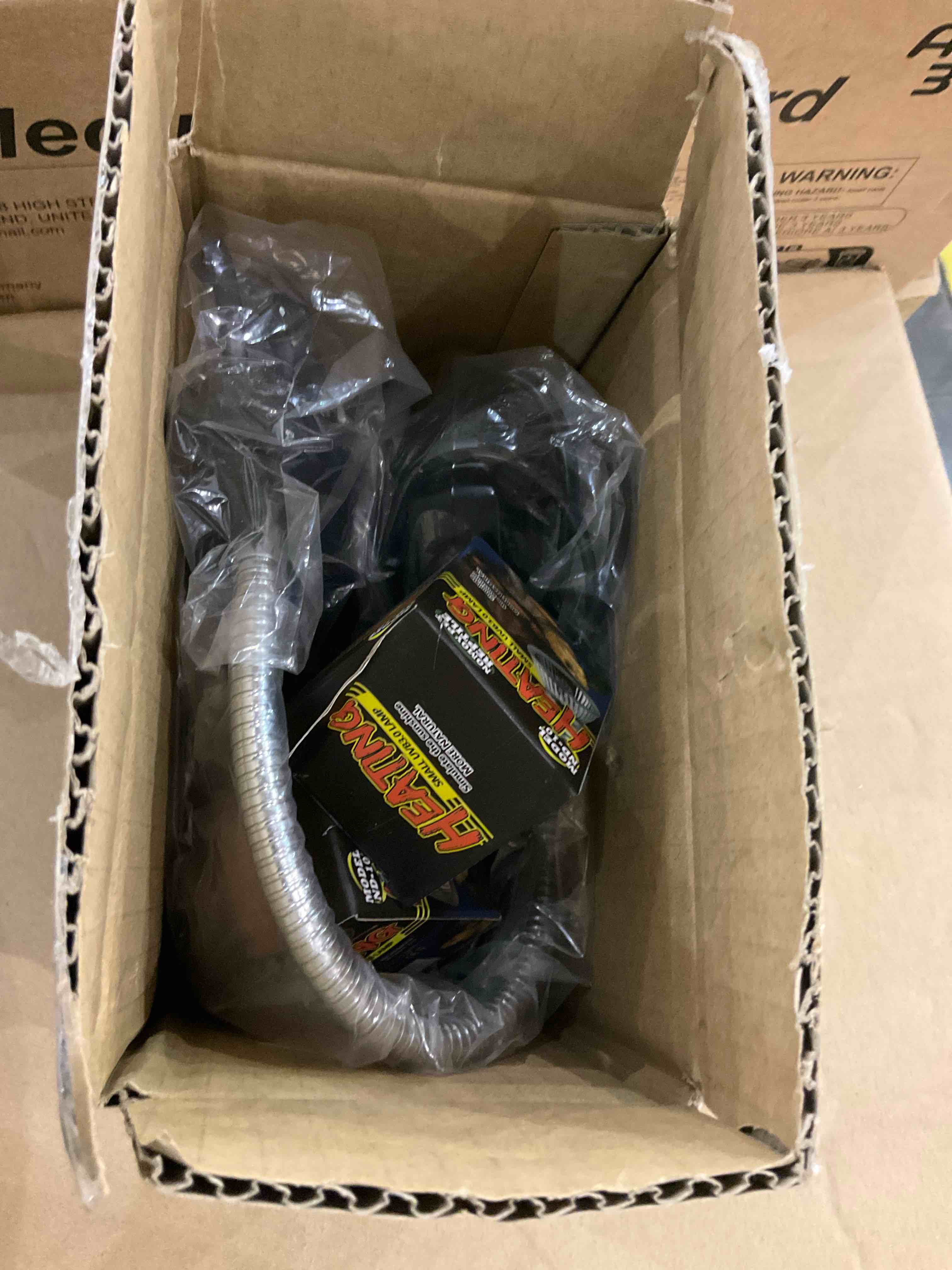 Fischuel Reptile Heat Lamp,Heating Lamp with Clamp, Adjustable Habitat Basking Heat Lamp ,UVA/UVB Light Lamp 360° Rotatable Clip and Dimmable Switch for Aquarium(Bulb Included) (E27,110V)