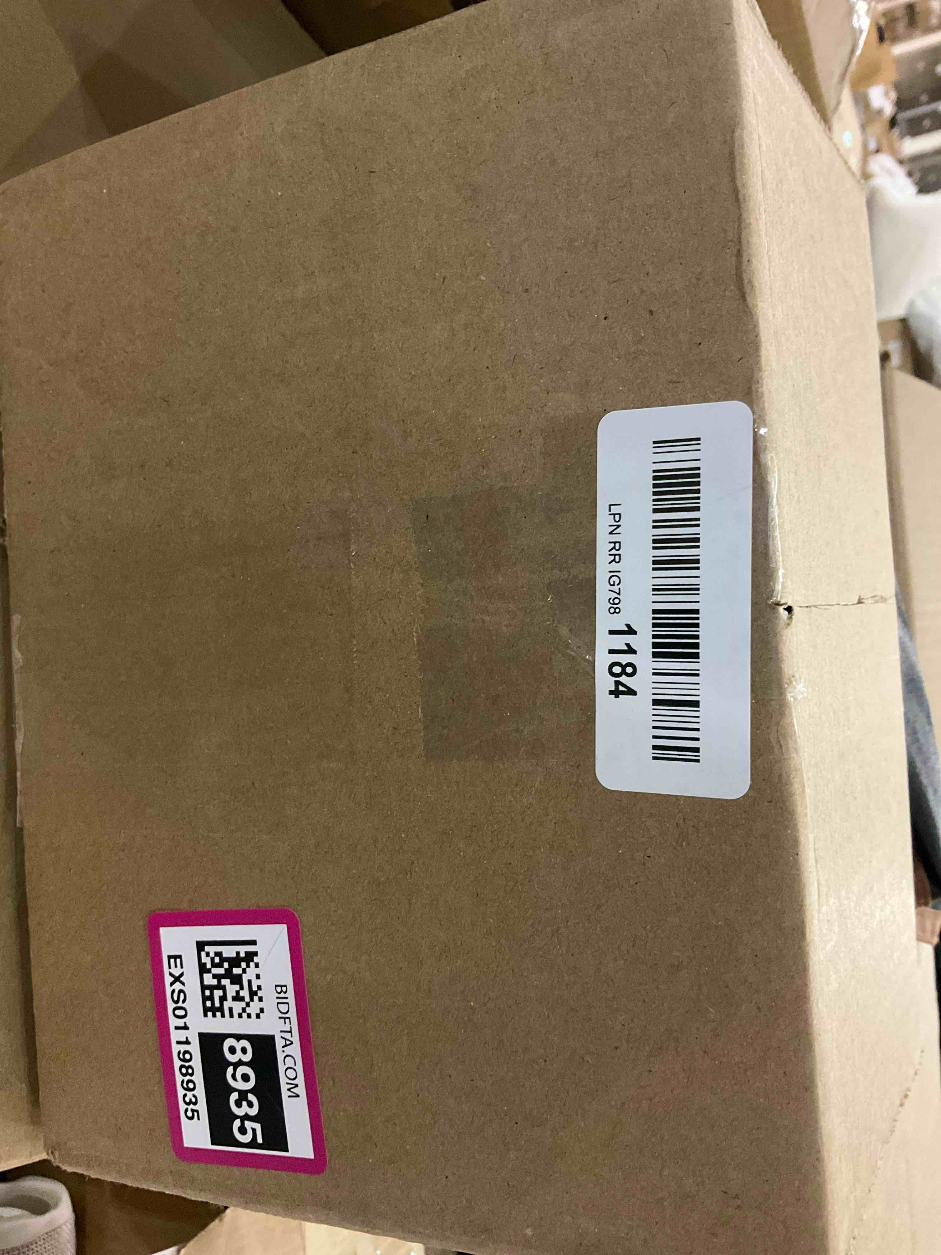 https://s3.amazonaws.com/lotting-images-prod/BargainHunt/EXS01198935_1709908633832.jpeg