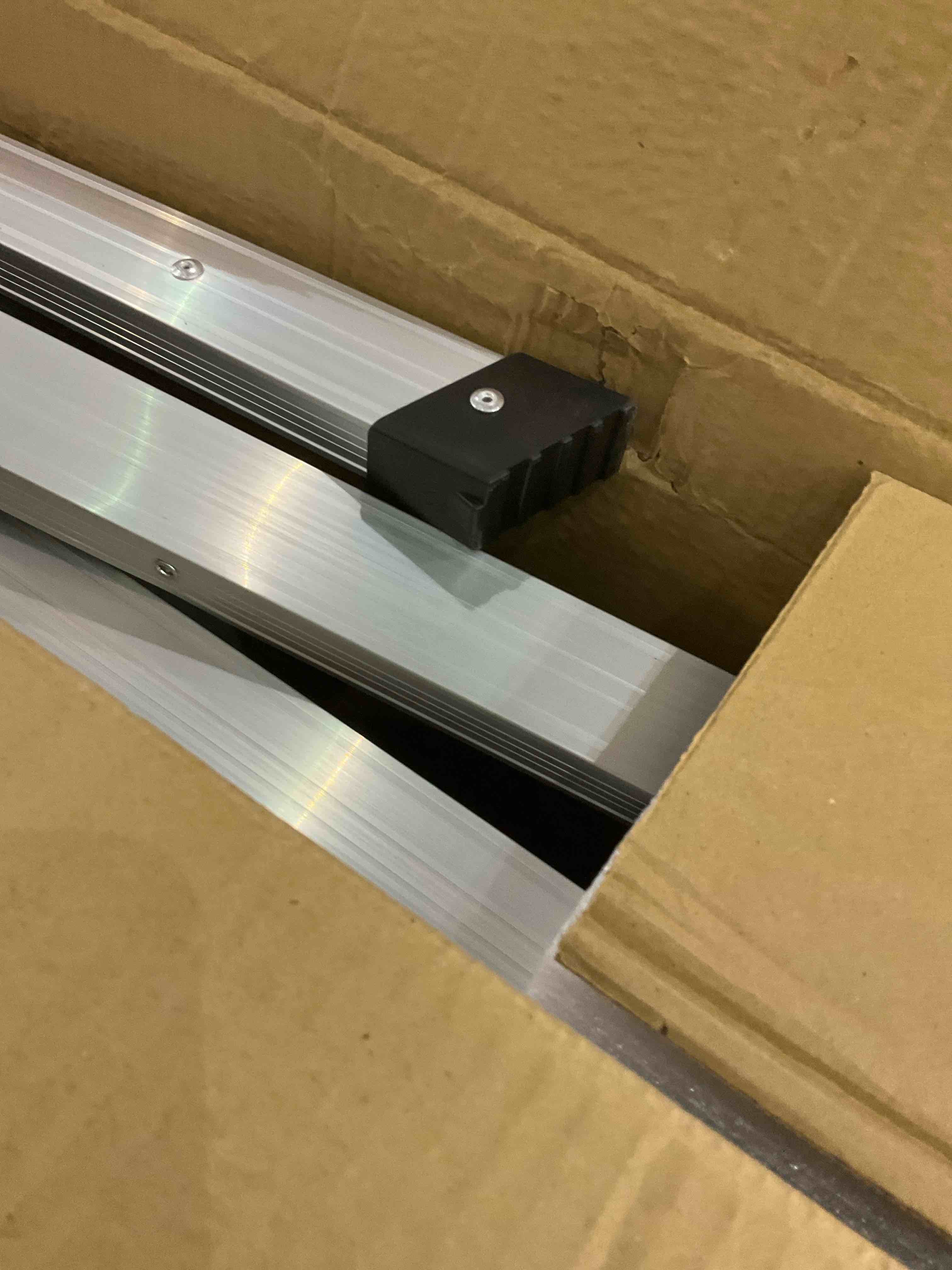 https://s3.amazonaws.com/lotting-images-prod/BargainHunt/EXS01199165_1709212107865.jpeg