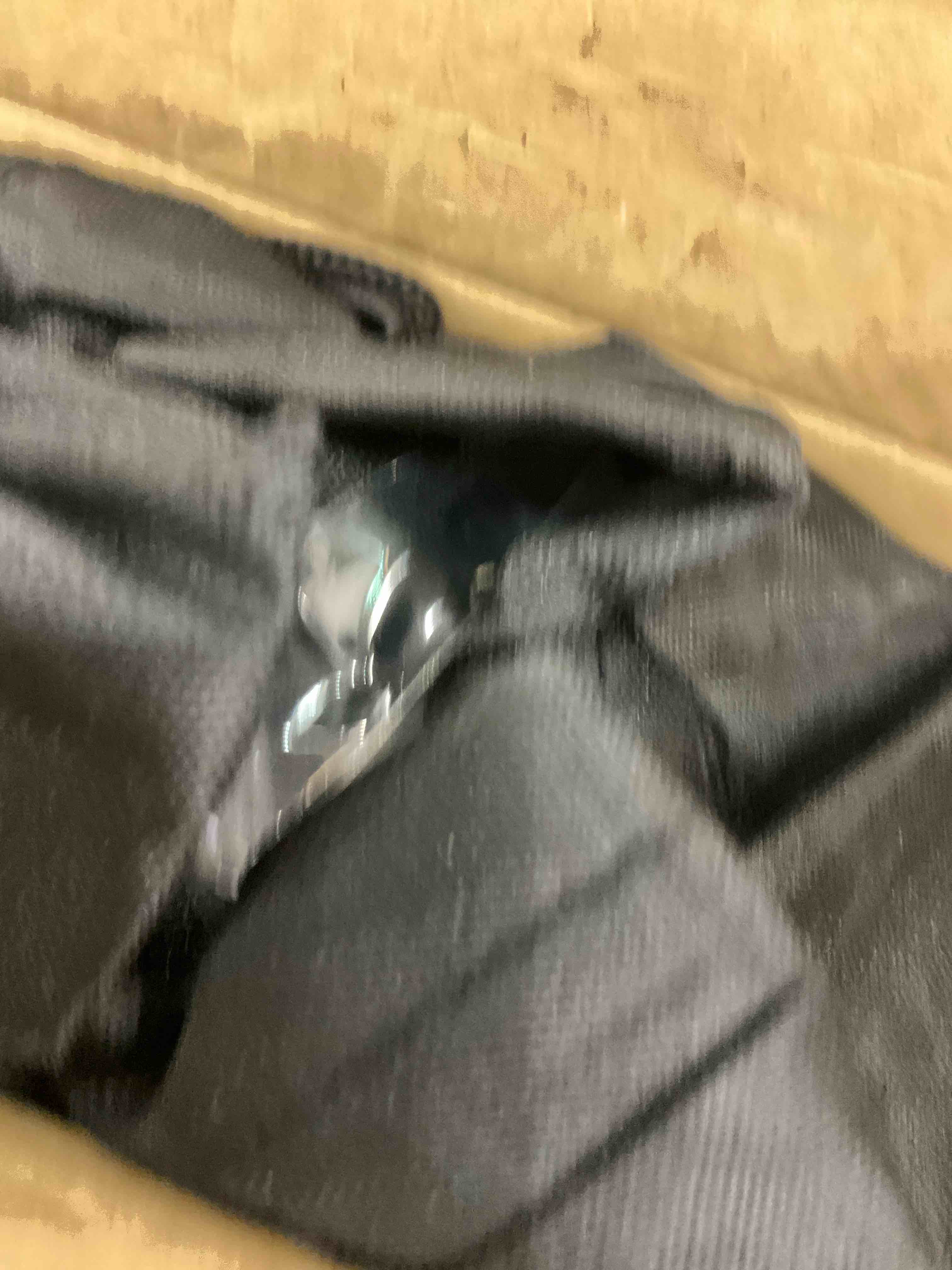 https://s3.amazonaws.com/lotting-images-prod/BargainHunt/EXS01199420_1709318271265.jpeg