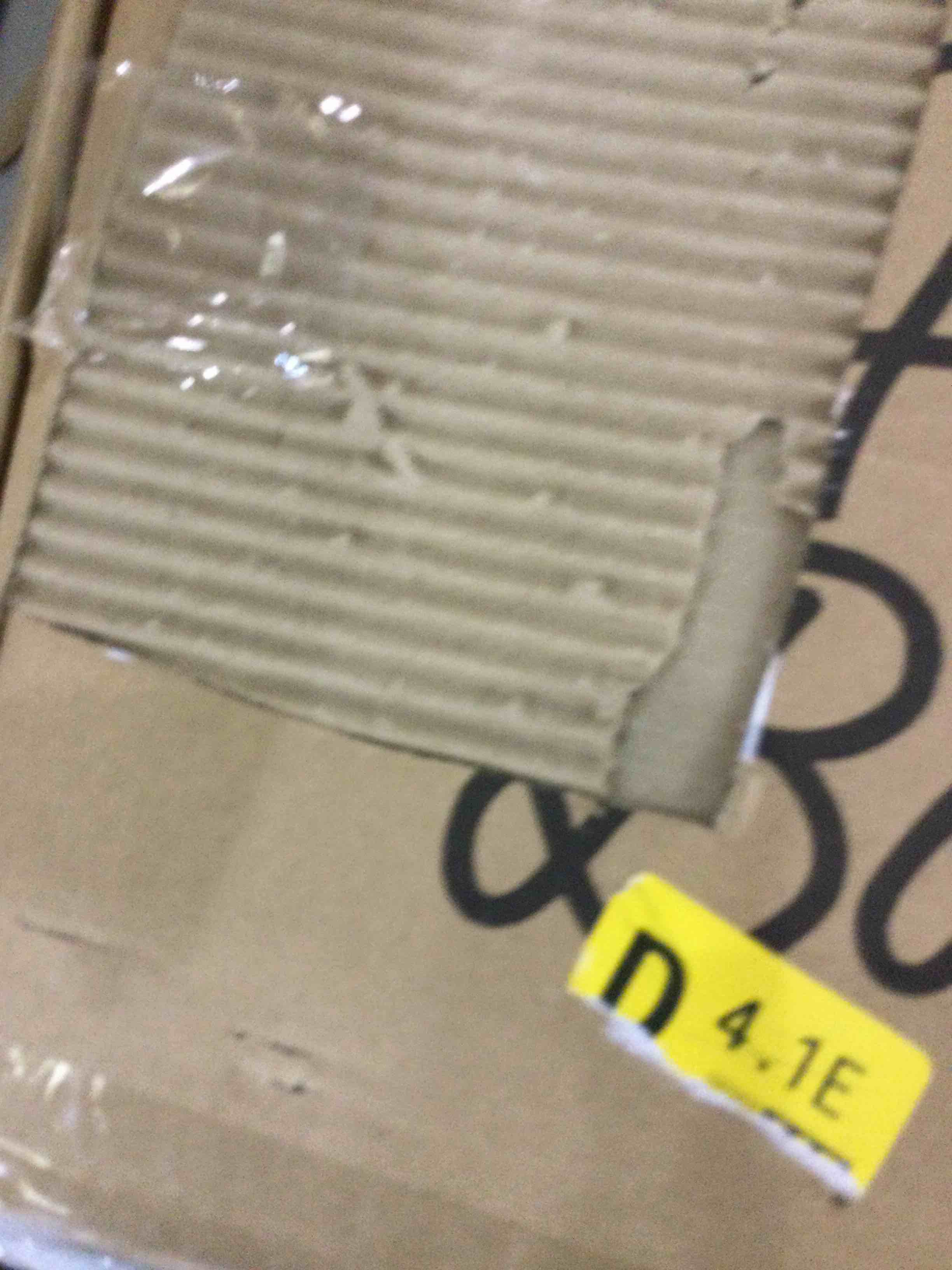 https://s3.amazonaws.com/lotting-images-prod/BargainHunt/EXS01199808_1709316297693.jpeg