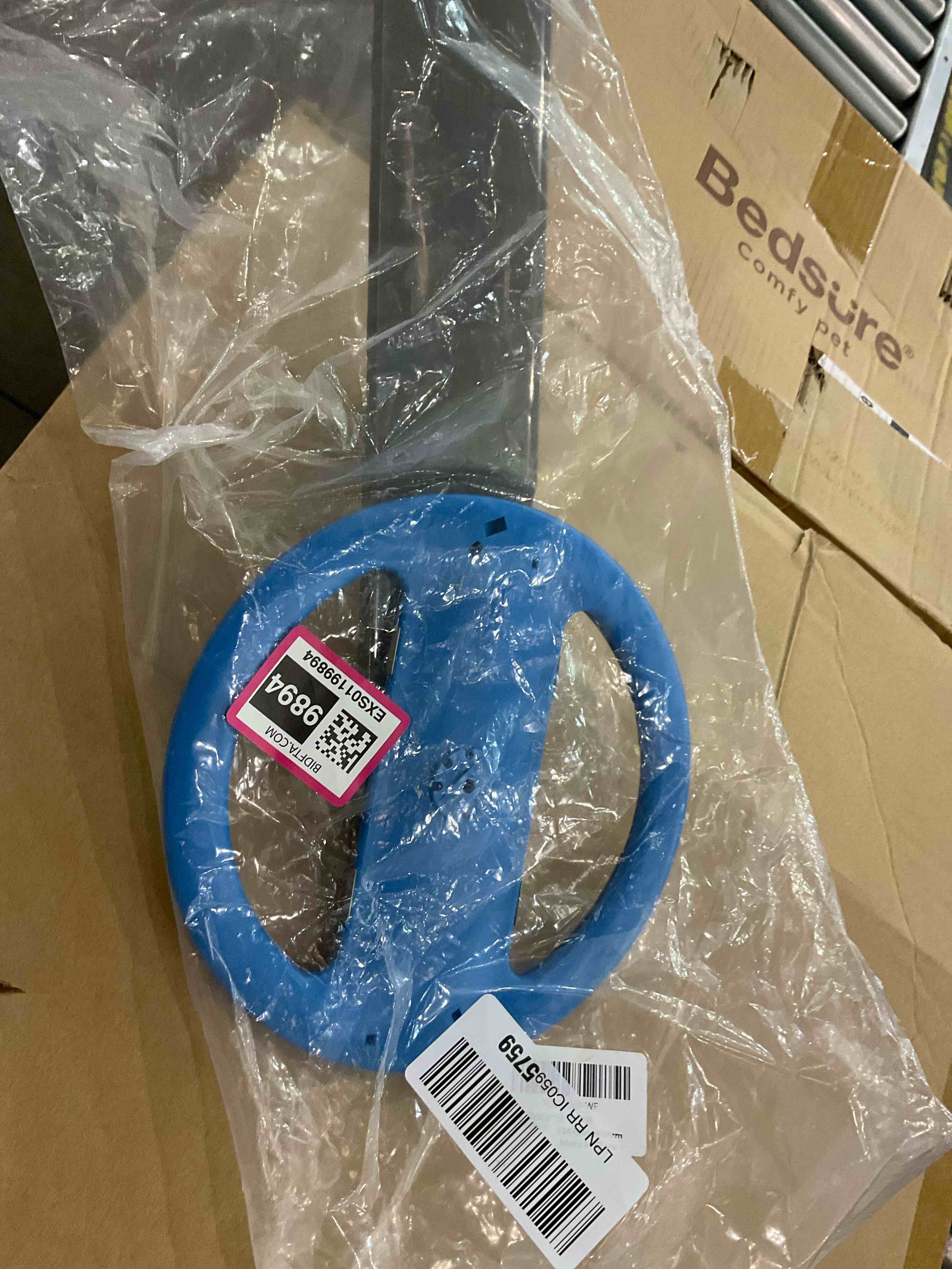 https://s3.amazonaws.com/lotting-images-prod/BargainHunt/EXS01199894_1709736056147.jpeg