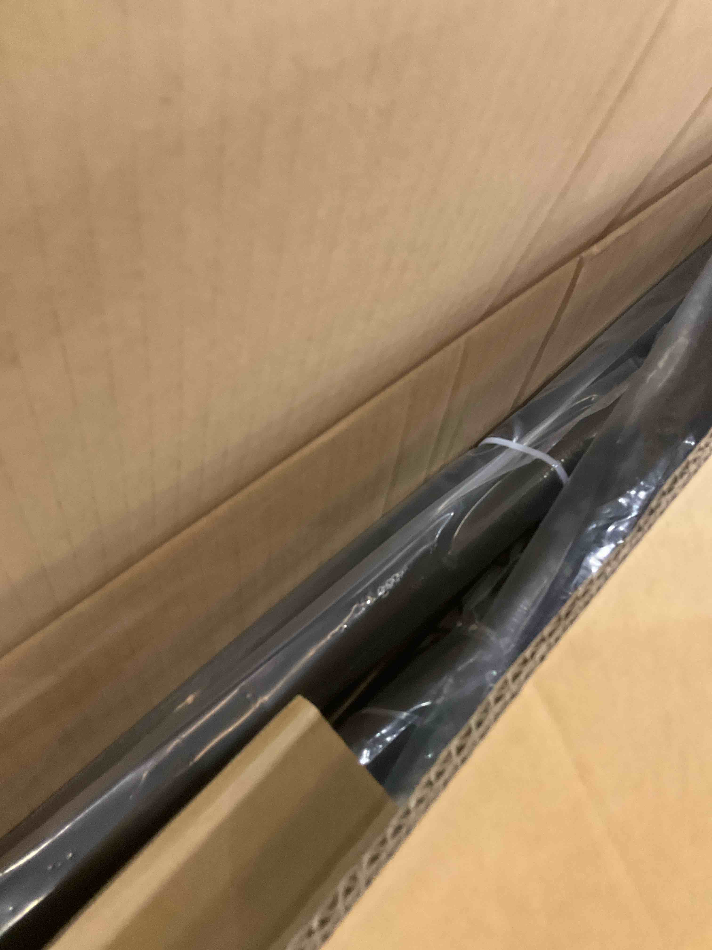 https://s3.amazonaws.com/lotting-images-prod/BargainHunt/EXS01200088_1717421585485.jpeg