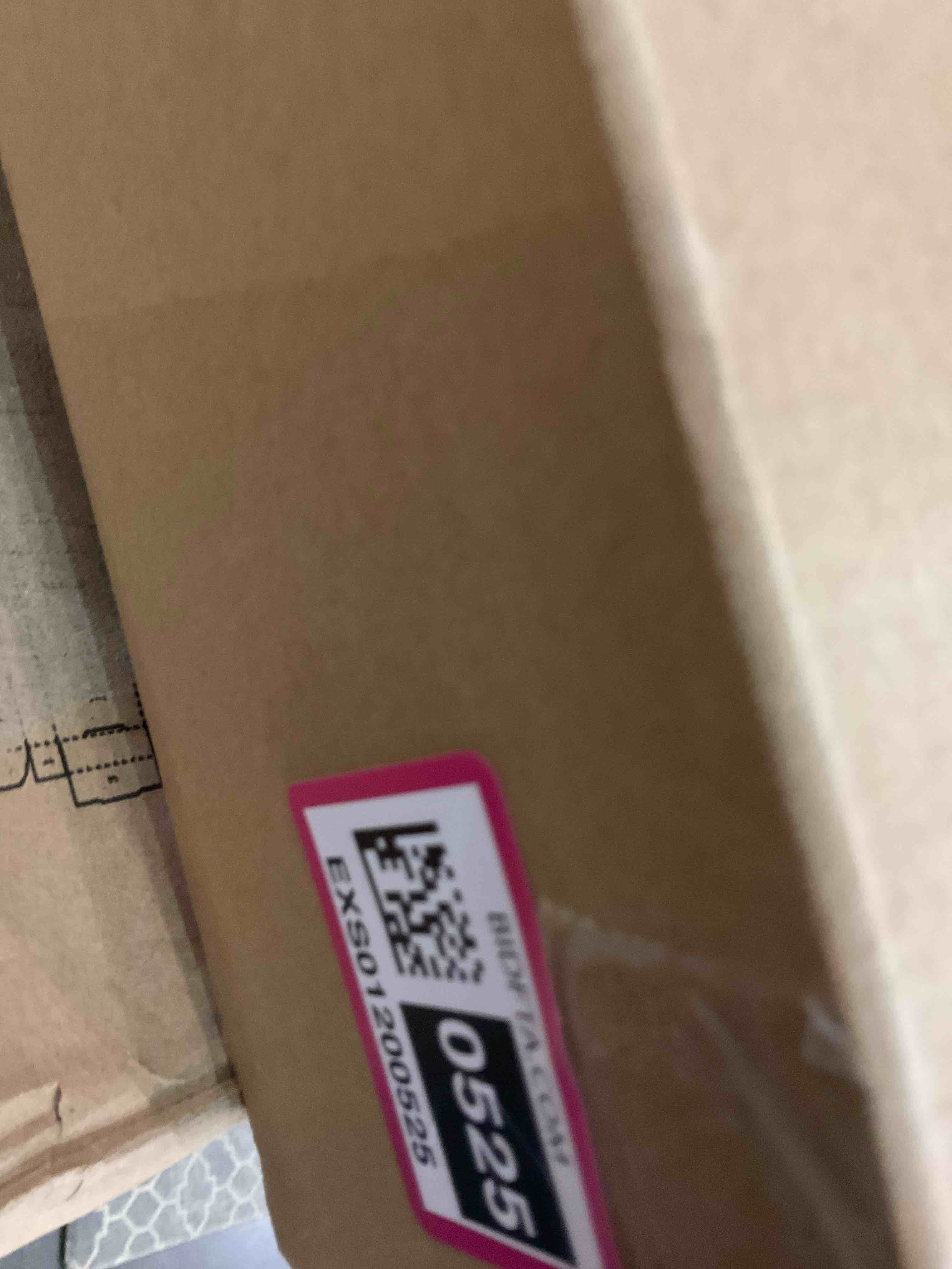 https://s3.amazonaws.com/lotting-images-prod/BargainHunt/EXS01200525_1713354021415.jpeg