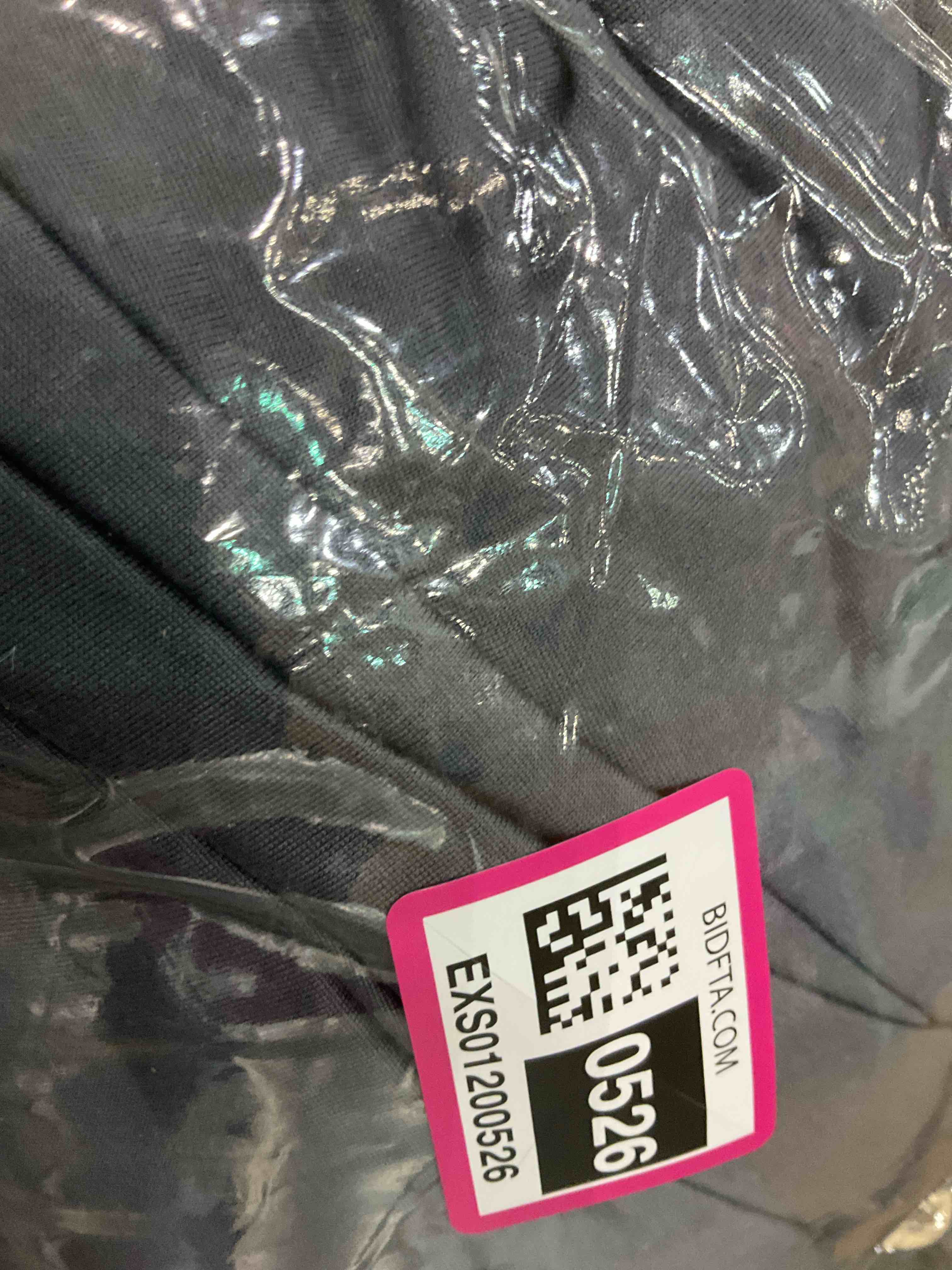 https://s3.amazonaws.com/lotting-images-prod/BargainHunt/EXS01200526_1713353770268.jpeg