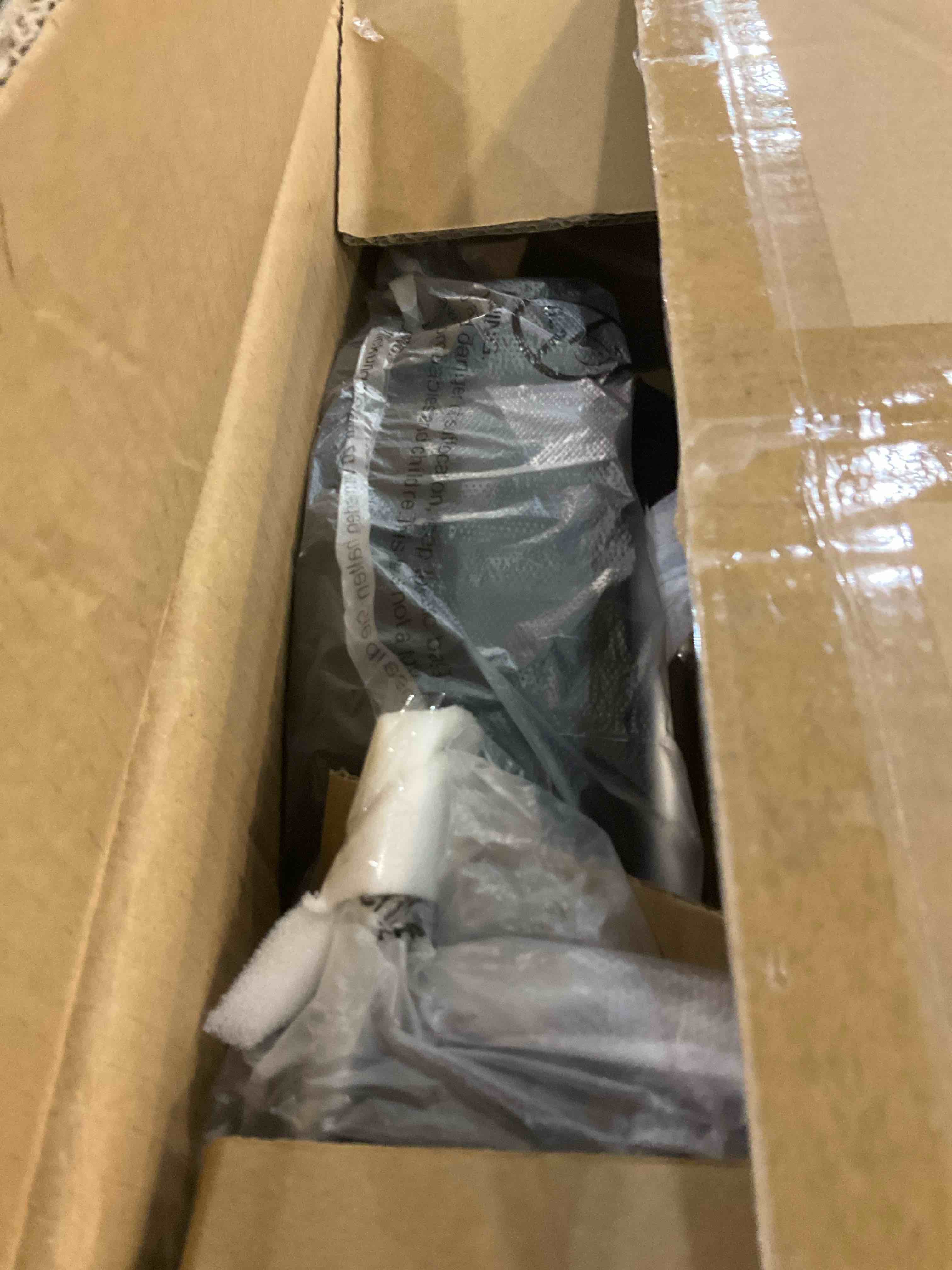 https://s3.amazonaws.com/lotting-images-prod/BargainHunt/EXS01200927_1714045528894.jpeg