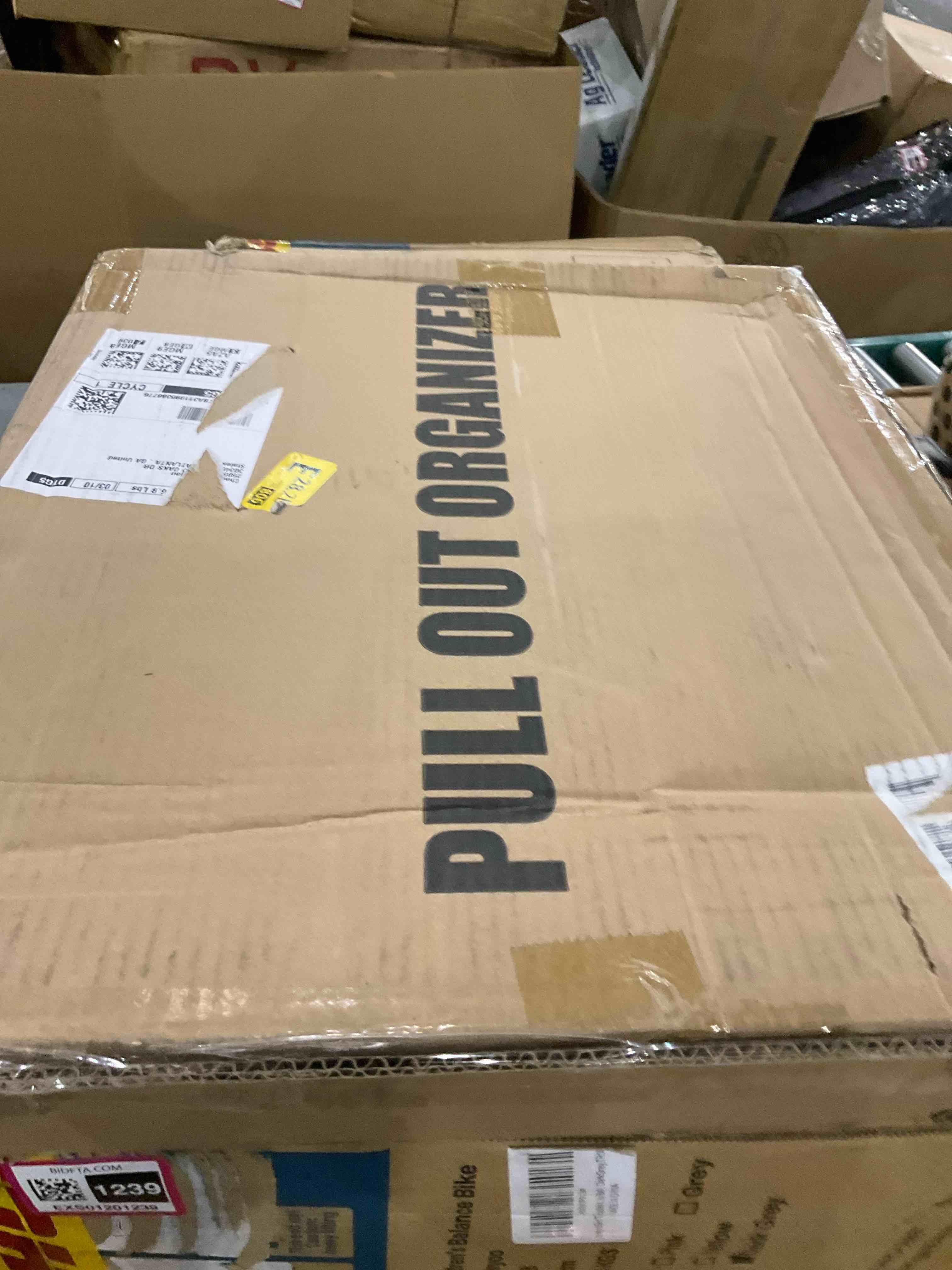 https://s3.amazonaws.com/lotting-images-prod/BargainHunt/EXS01201240_1713183303123.jpeg