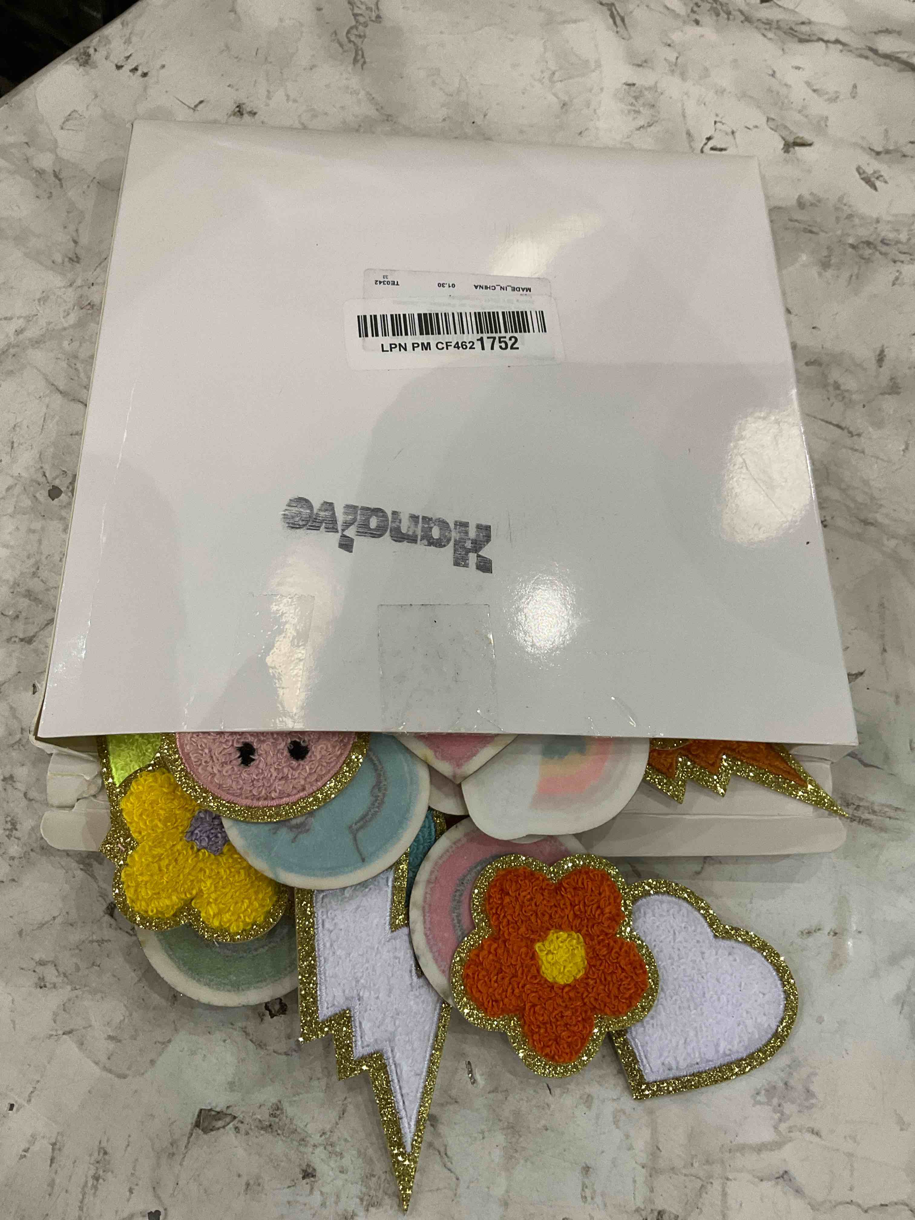 https://s3.amazonaws.com/lotting-images-prod/BargainHunt/EXS01202056_1712681607044.jpeg