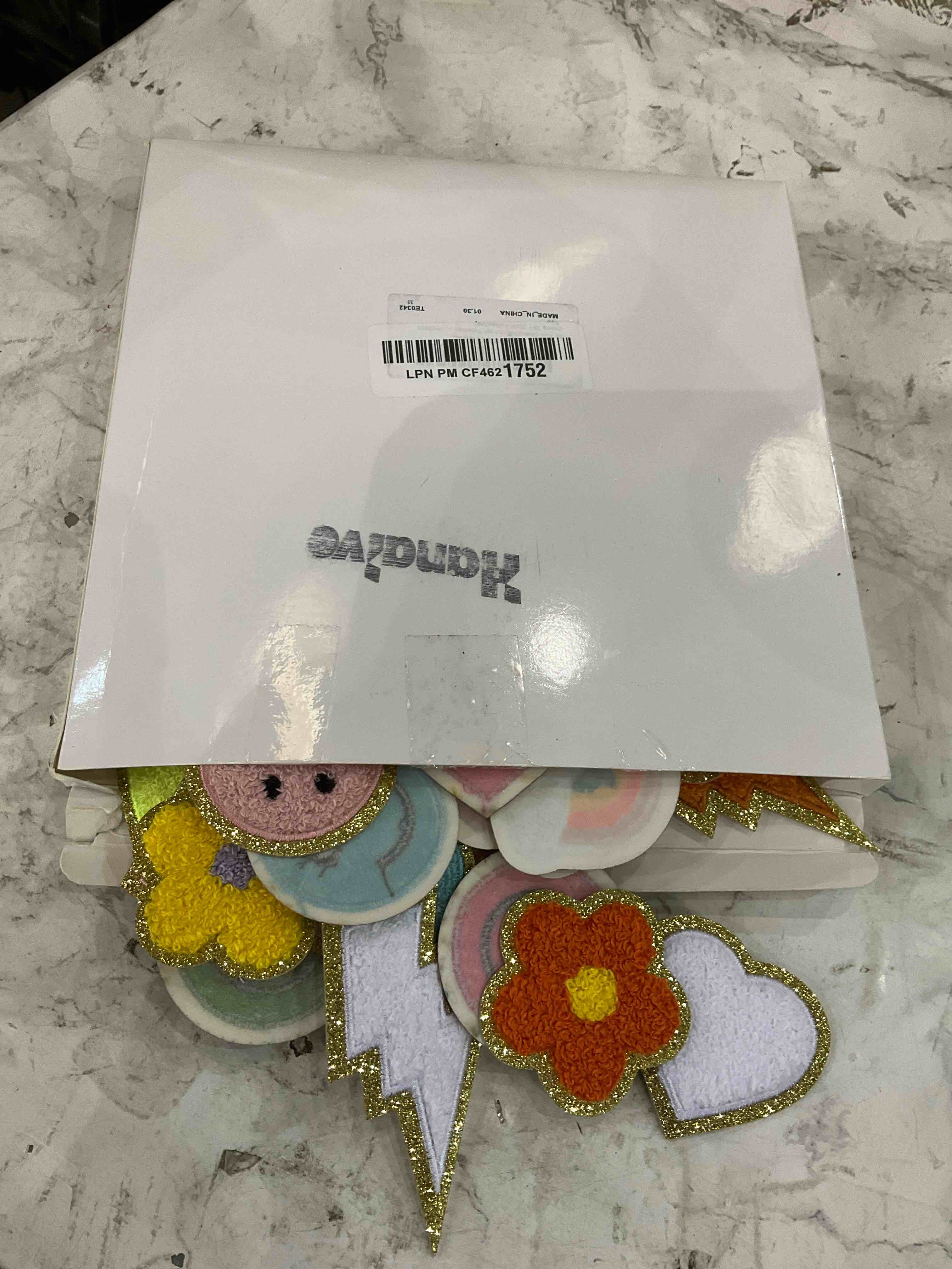 https://s3.amazonaws.com/lotting-images-prod/BargainHunt/EXS01202056_1712681608034.jpeg