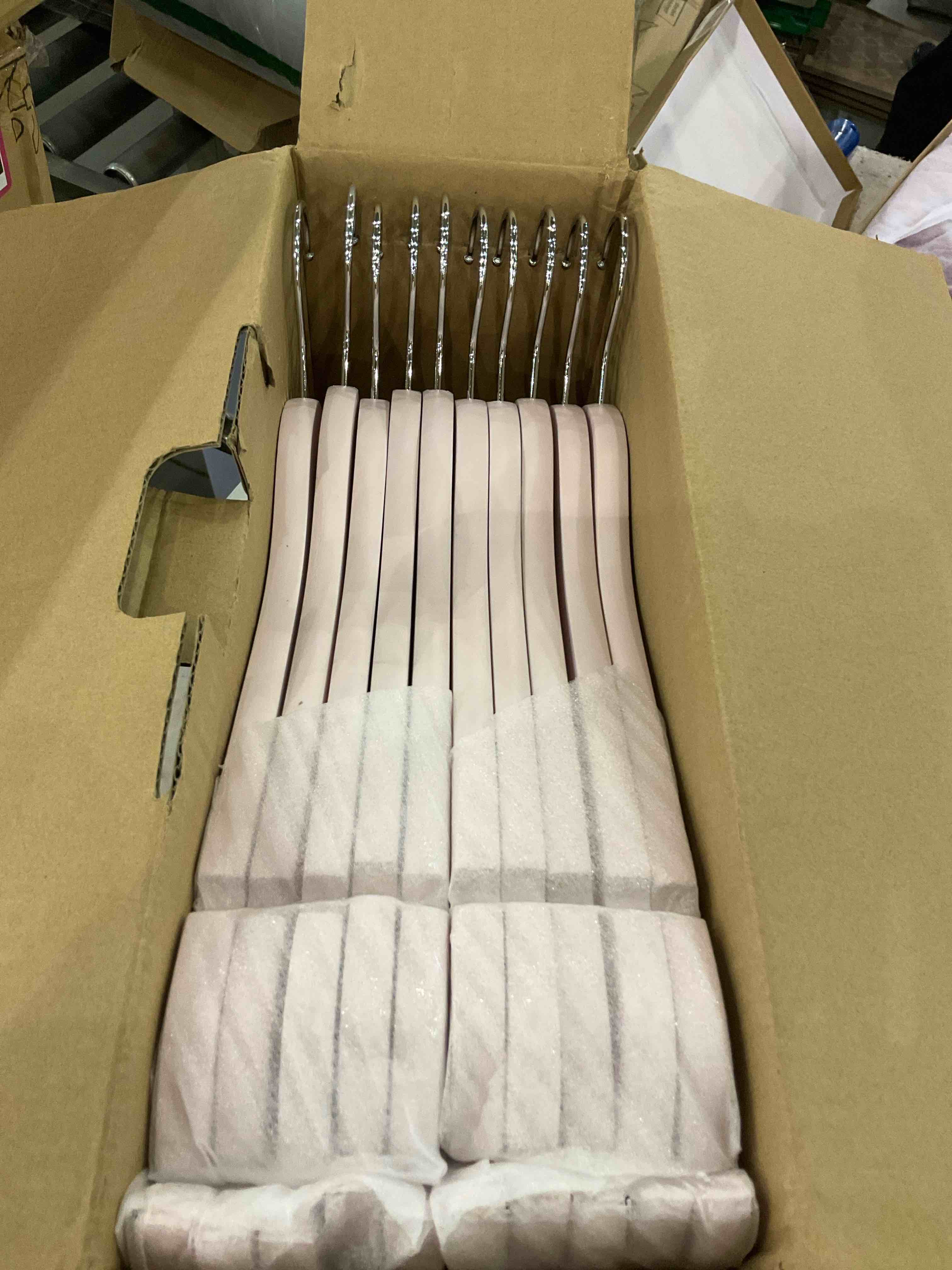 https://s3.amazonaws.com/lotting-images-prod/BargainHunt/EXS01202120_1712749308429.jpeg