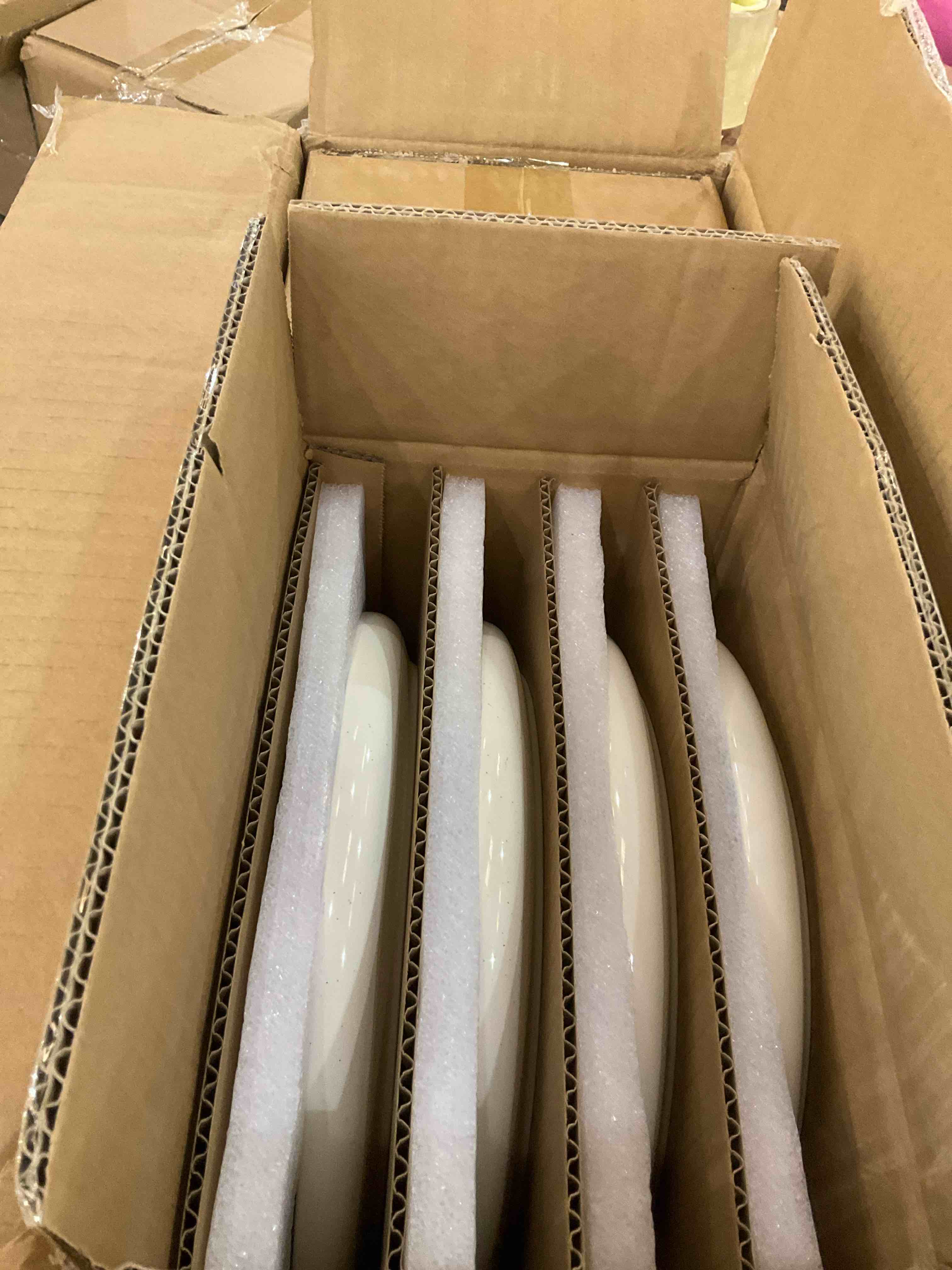 https://s3.amazonaws.com/lotting-images-prod/BargainHunt/EXS01202208_1712761821492.jpeg