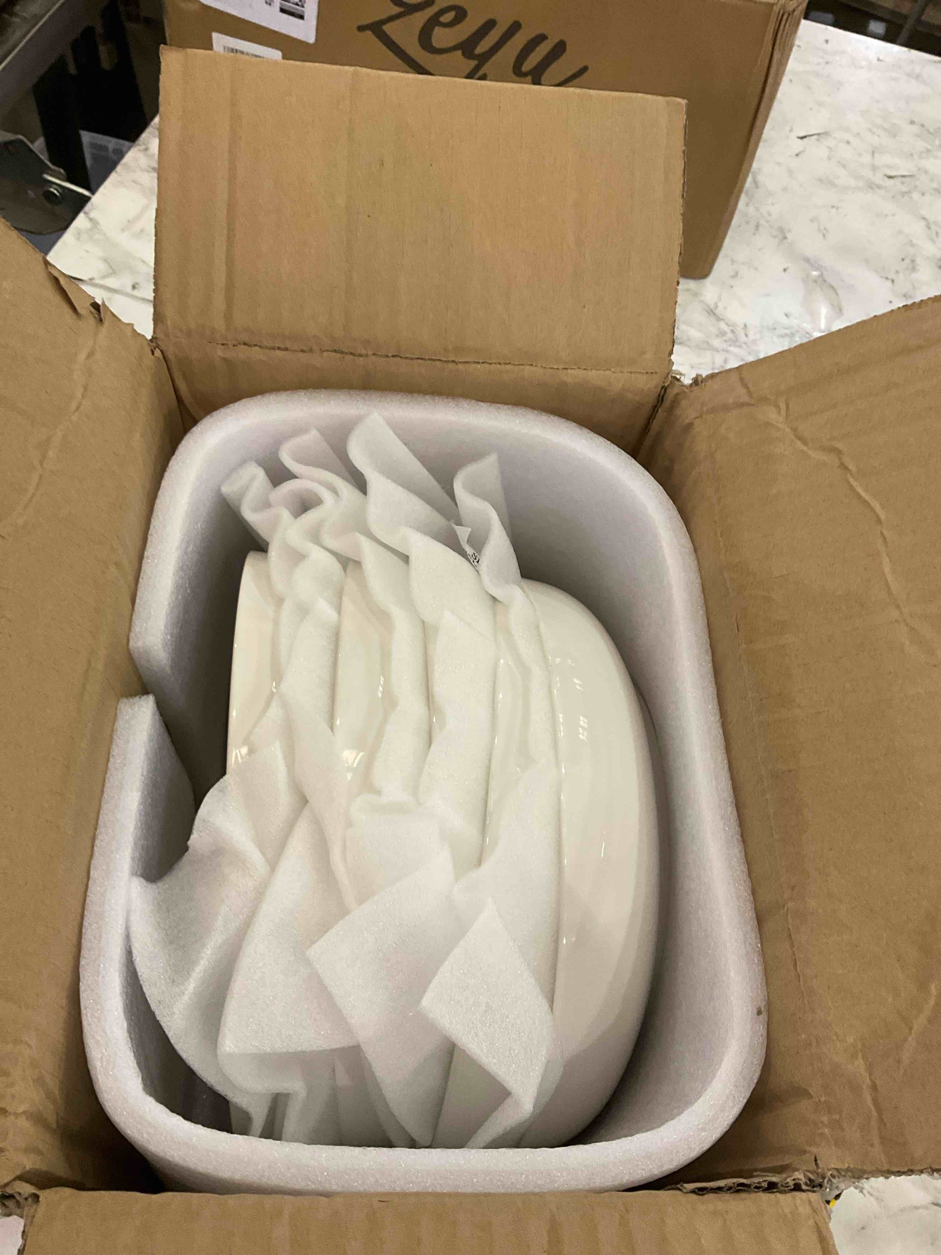 https://s3.amazonaws.com/lotting-images-prod/BargainHunt/EXS01202209_1712761974683.jpeg
