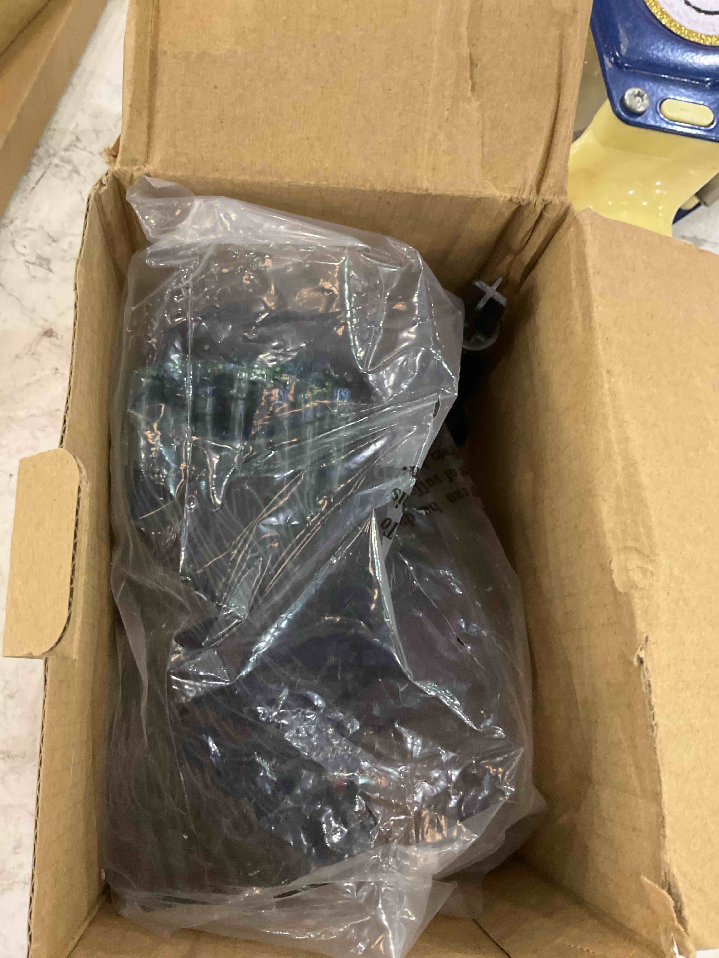 https://s3.amazonaws.com/lotting-images-prod/BargainHunt/EXS01202249_1712770107917.jpeg
