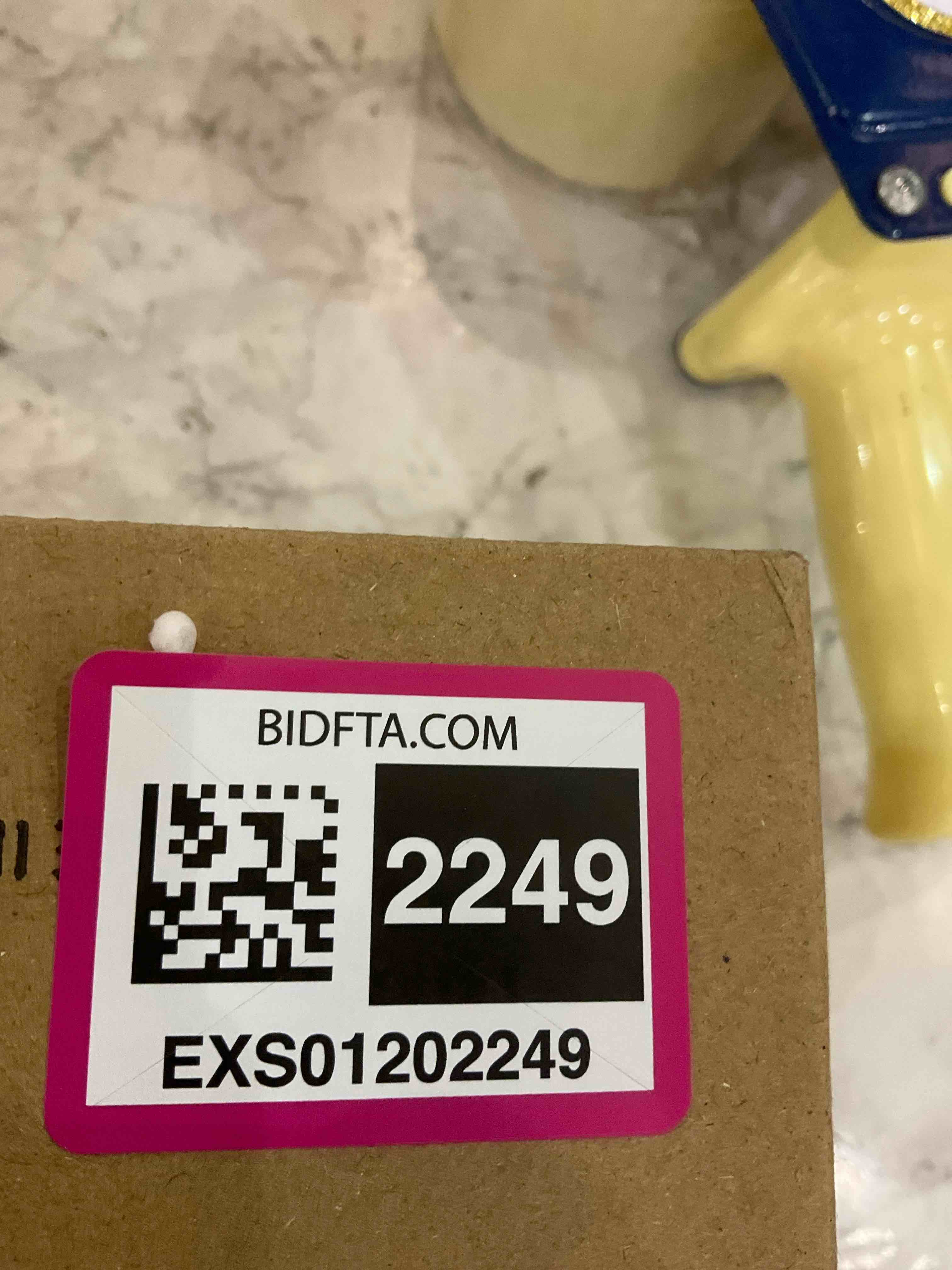 https://s3.amazonaws.com/lotting-images-prod/BargainHunt/EXS01202249_1712770139965.jpeg
