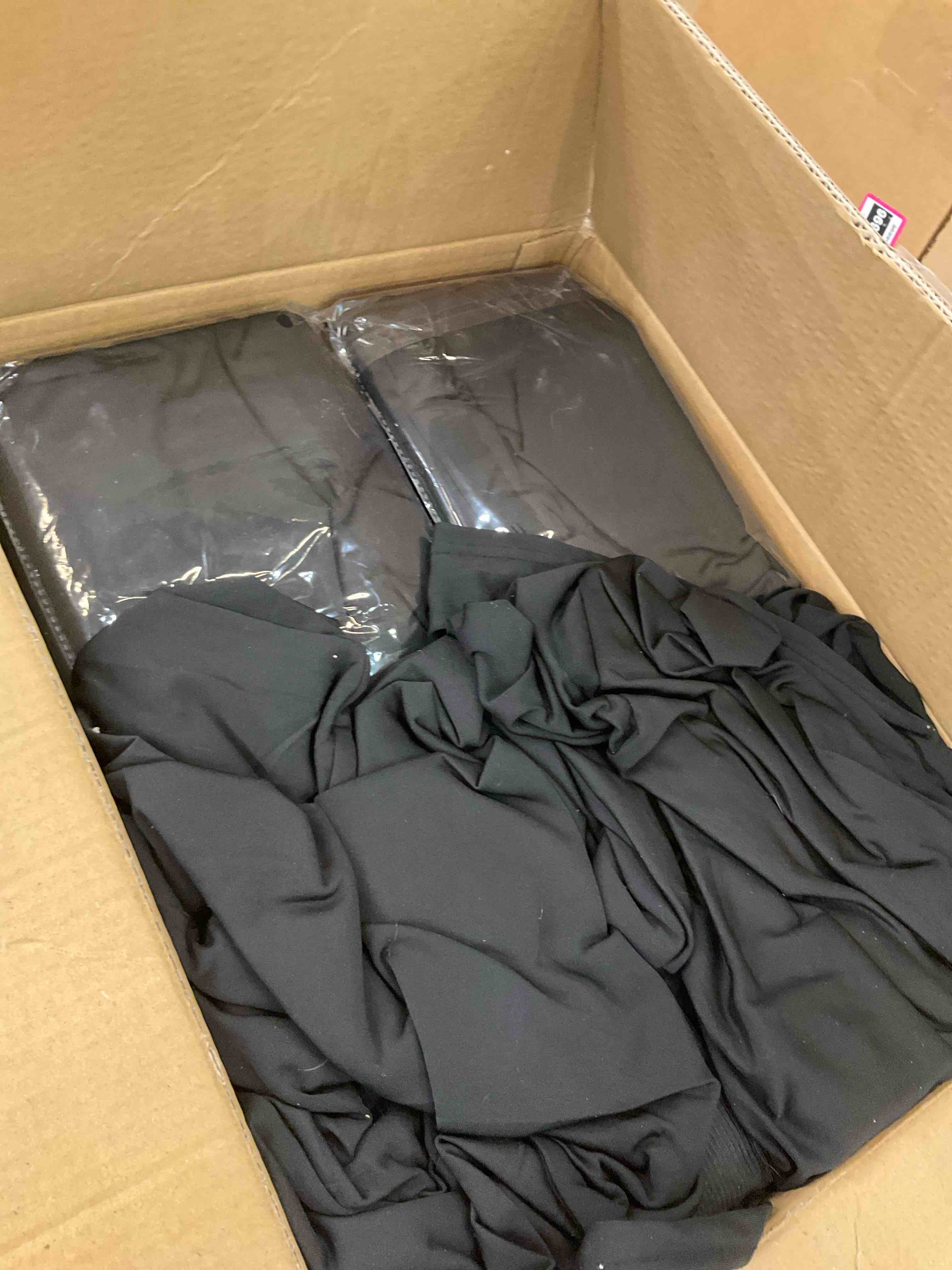 https://s3.amazonaws.com/lotting-images-prod/BargainHunt/EXS01202392_1712855632608.jpeg