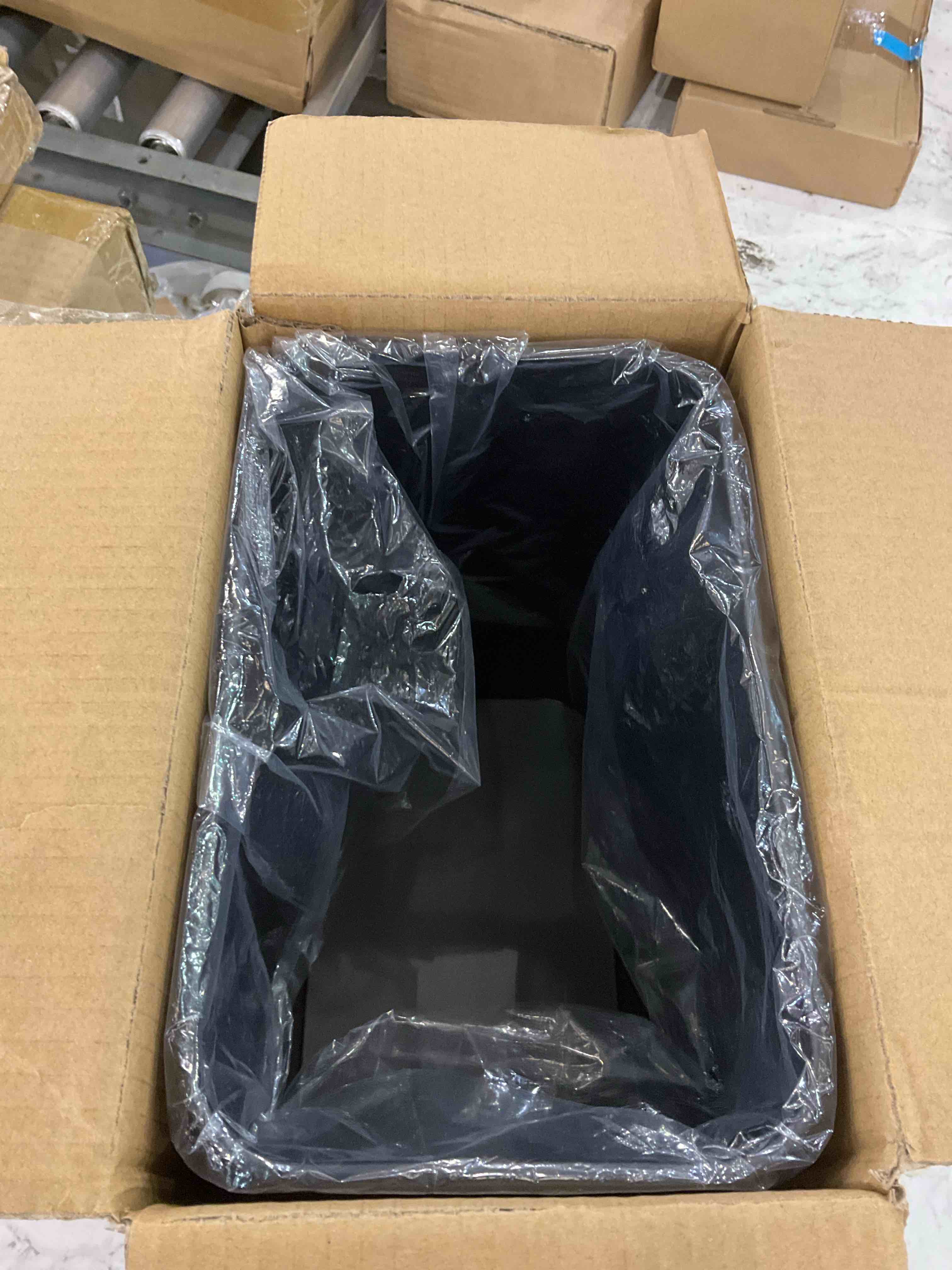 https://s3.amazonaws.com/lotting-images-prod/BargainHunt/EXS01202413_1712859751521.jpeg