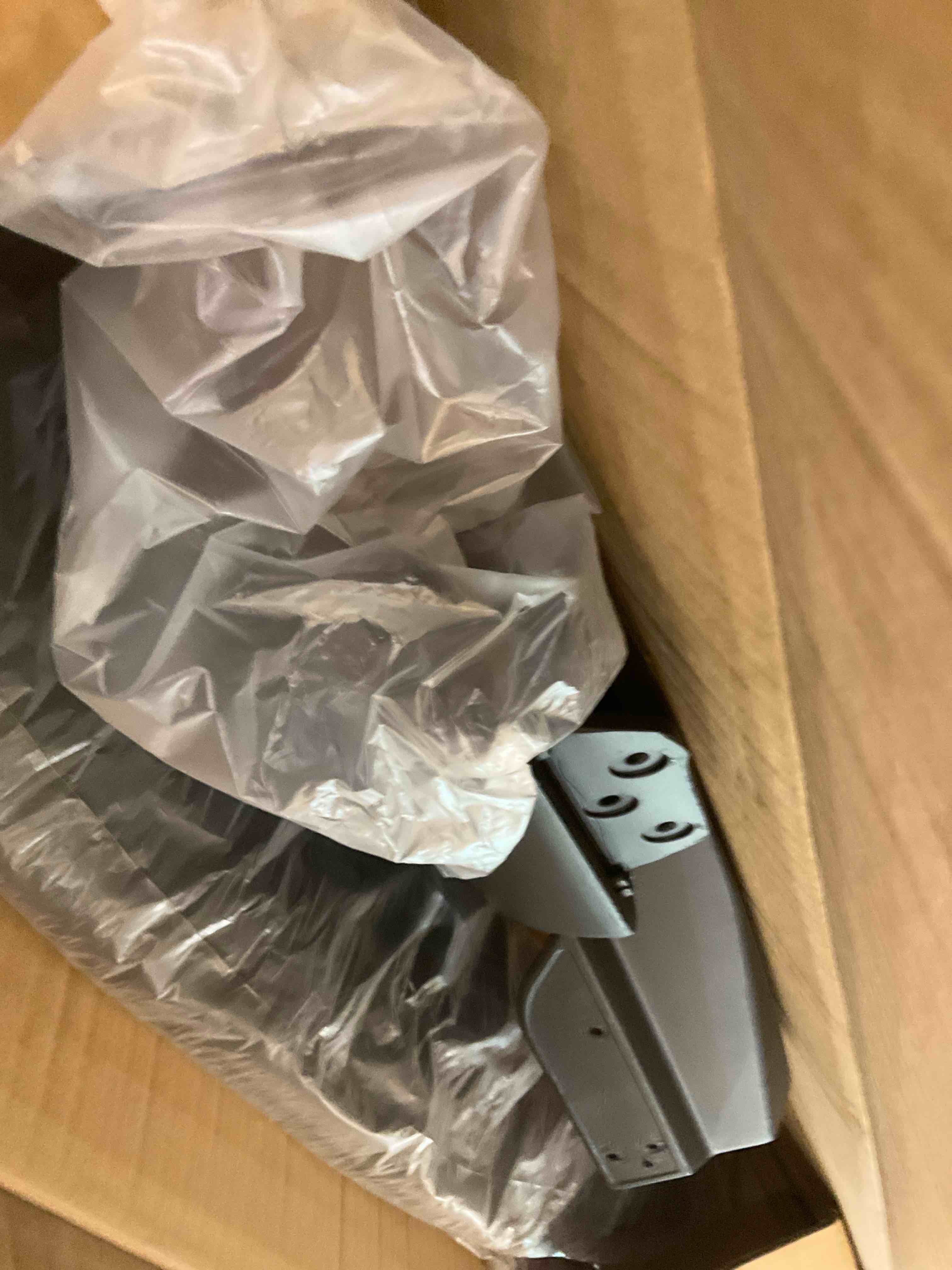 https://s3.amazonaws.com/lotting-images-prod/BargainHunt/EXS01202973_1713289717076.jpeg
