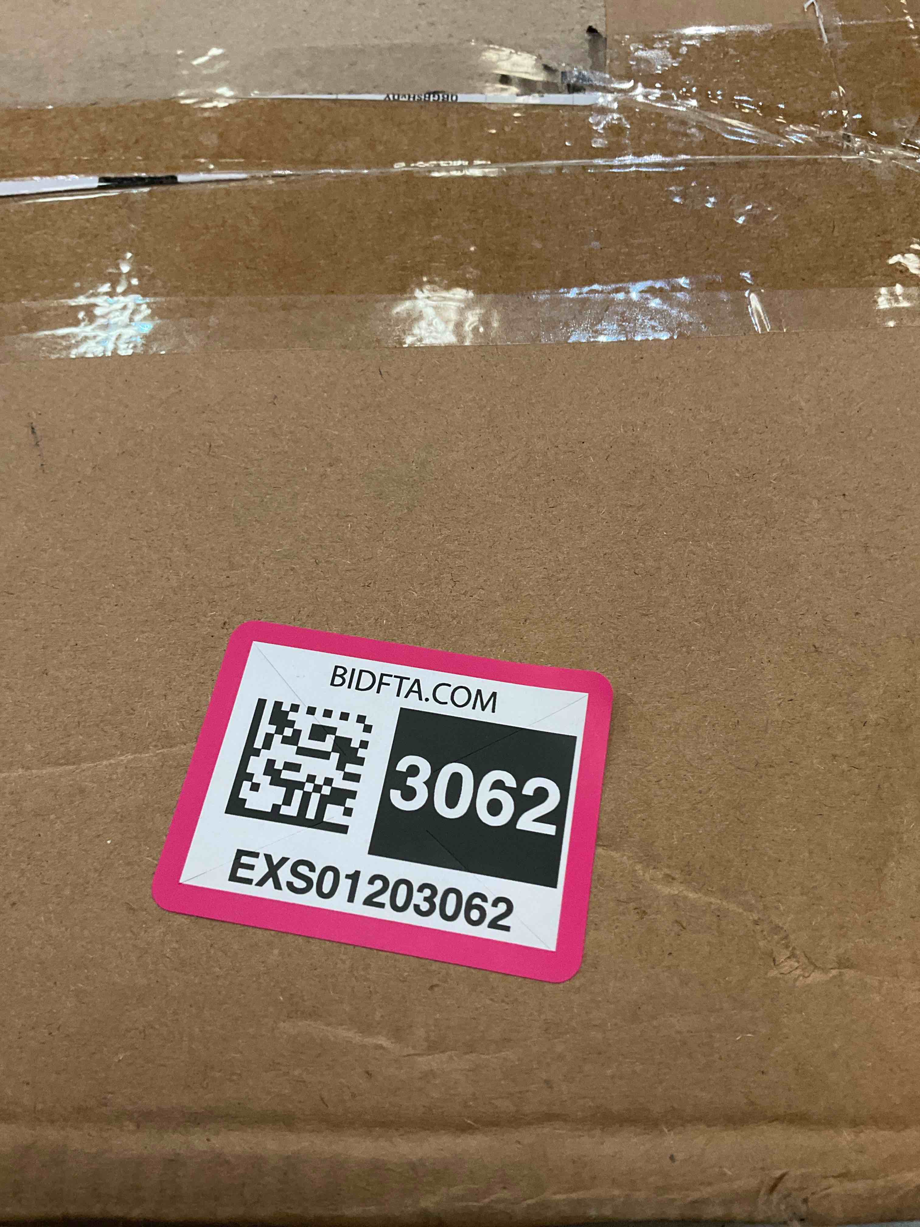 https://s3.amazonaws.com/lotting-images-prod/BargainHunt/EXS01203062_1712942505128.jpeg