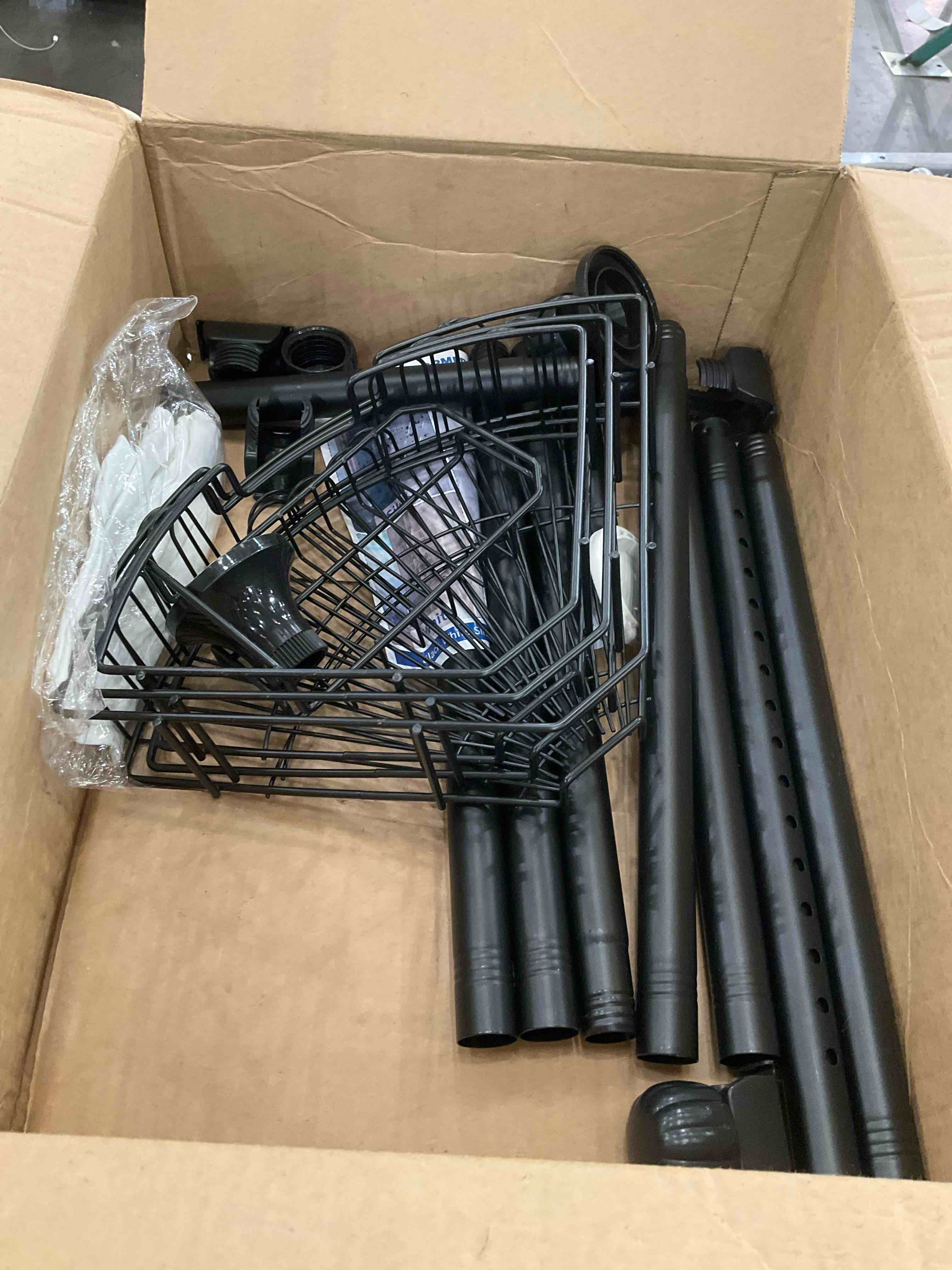 https://s3.amazonaws.com/lotting-images-prod/BargainHunt/EXS01203362_1714415614502.jpeg