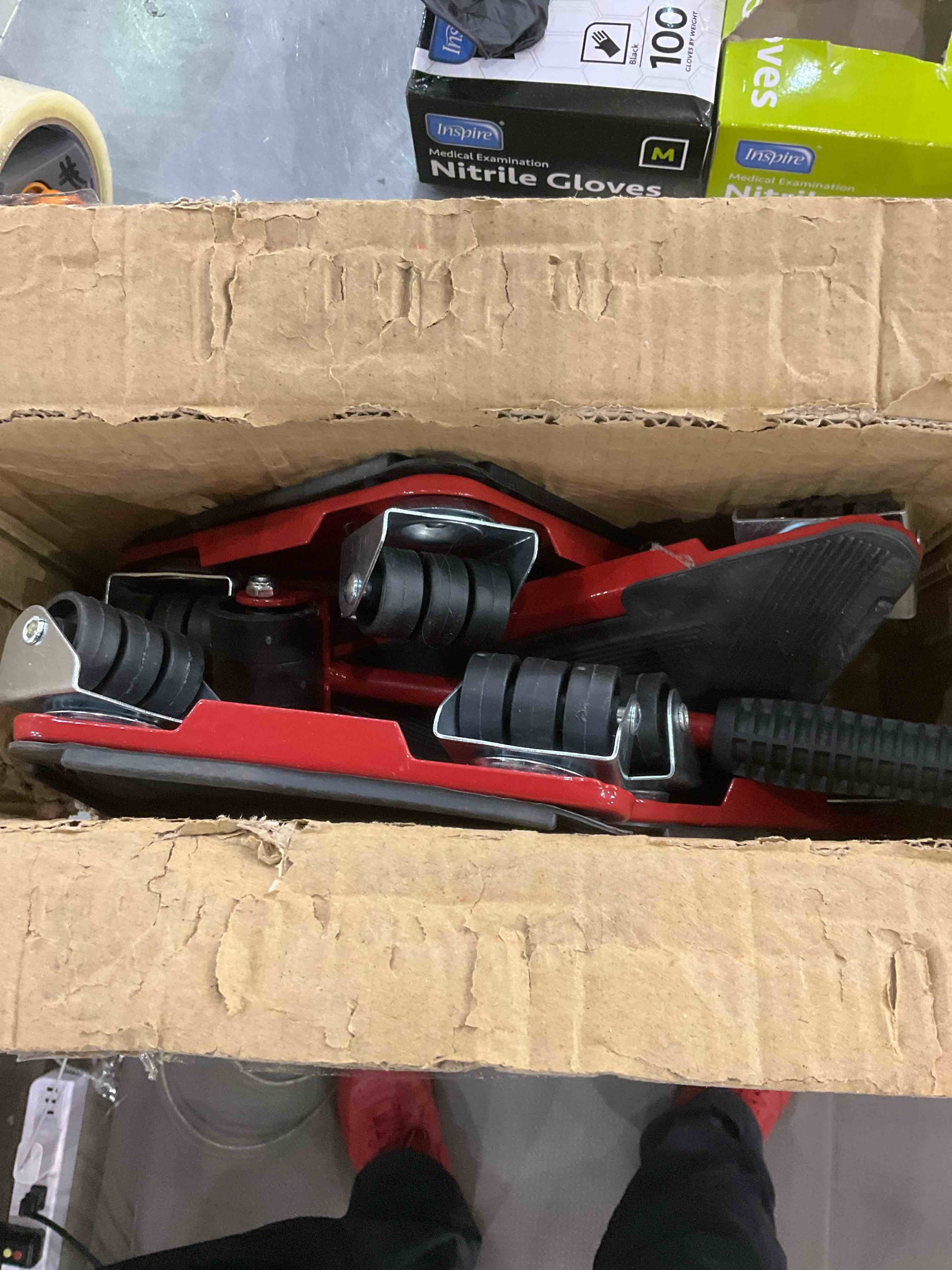 https://s3.amazonaws.com/lotting-images-prod/BargainHunt/EXS01203399_1714476919102.jpeg