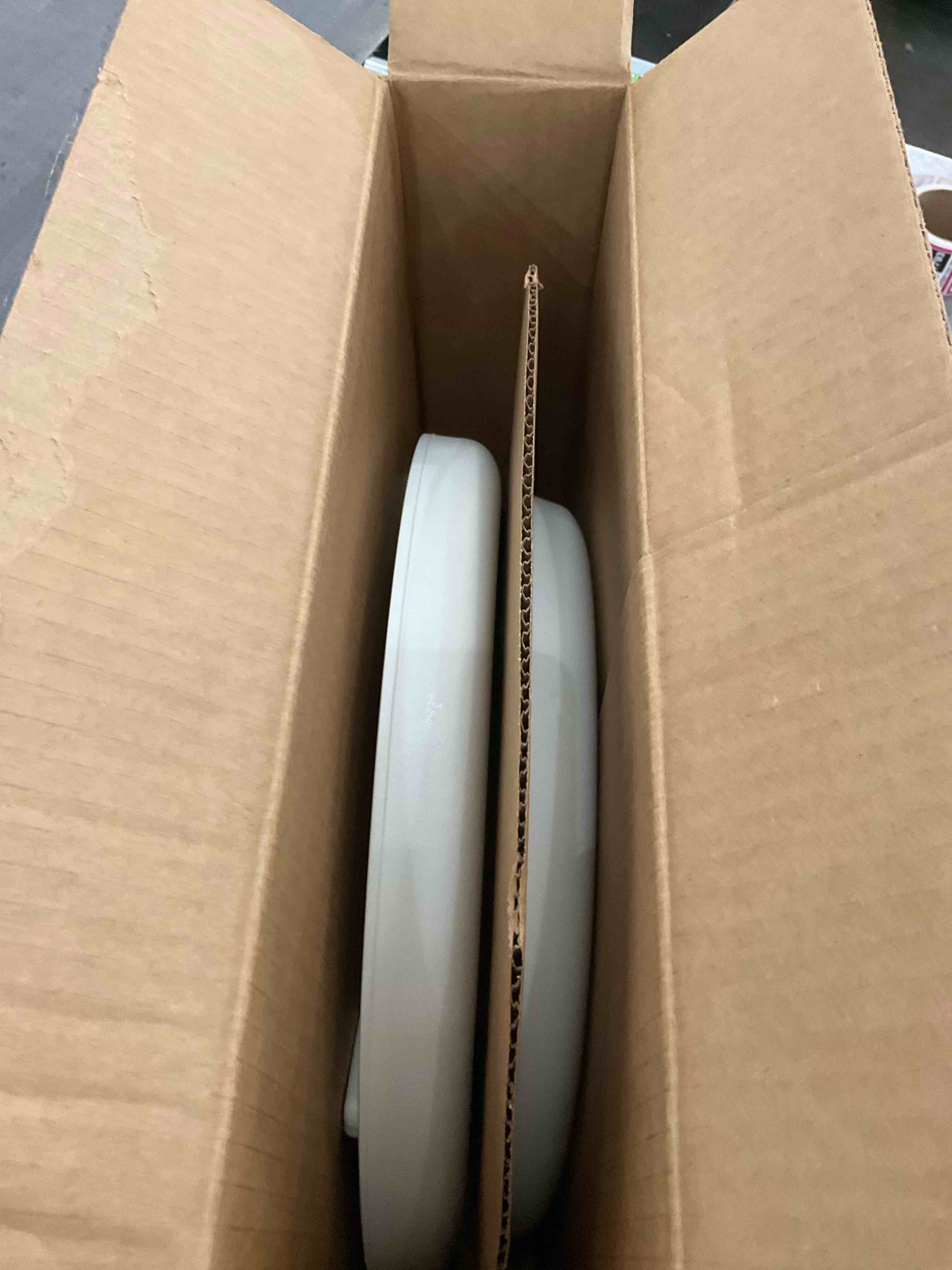 https://s3.amazonaws.com/lotting-images-prod/BargainHunt/EXS01203460_1714486210145.jpeg