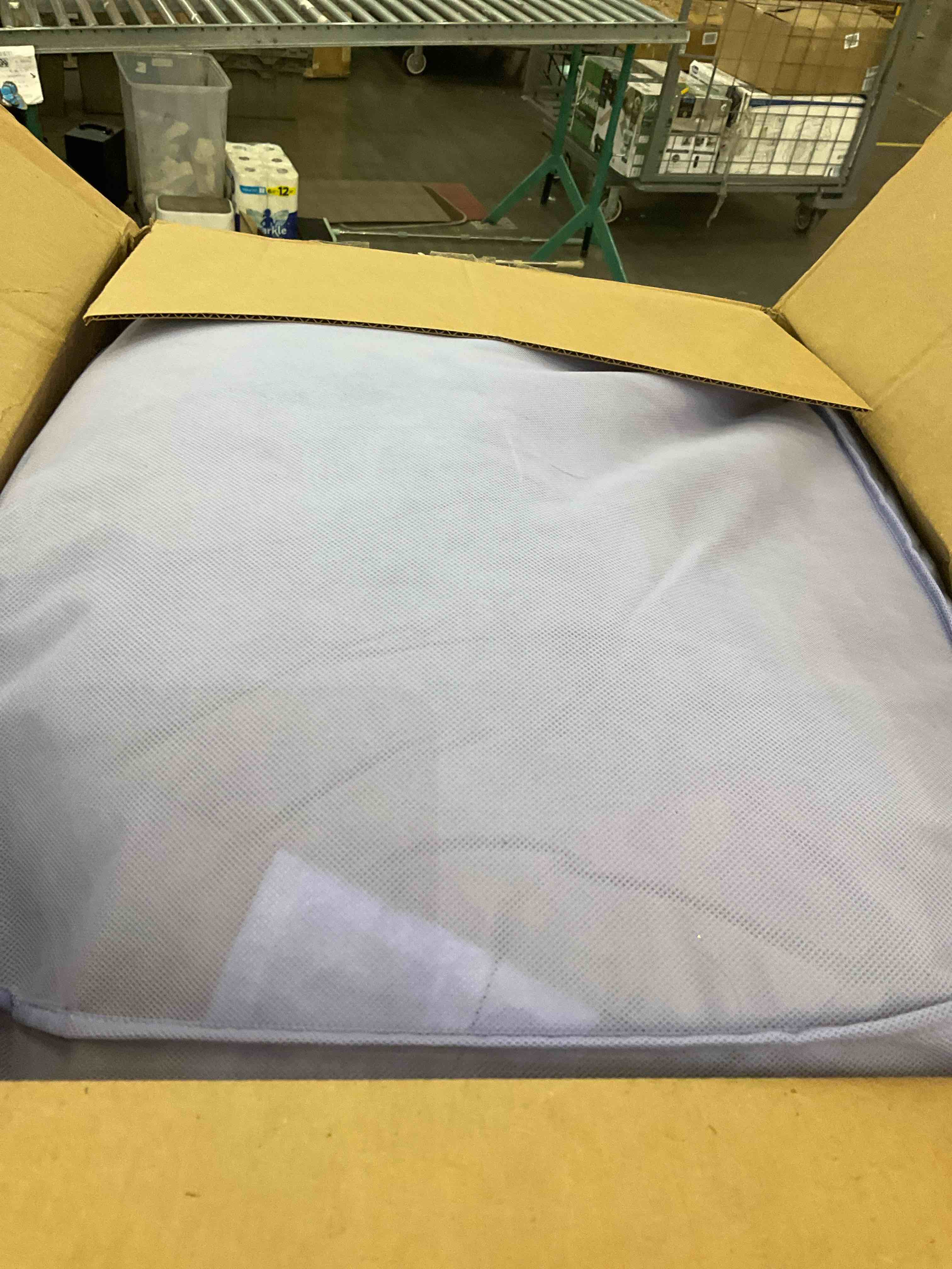 https://s3.amazonaws.com/lotting-images-prod/BargainHunt/EXS01203498_1714676087008.jpeg
