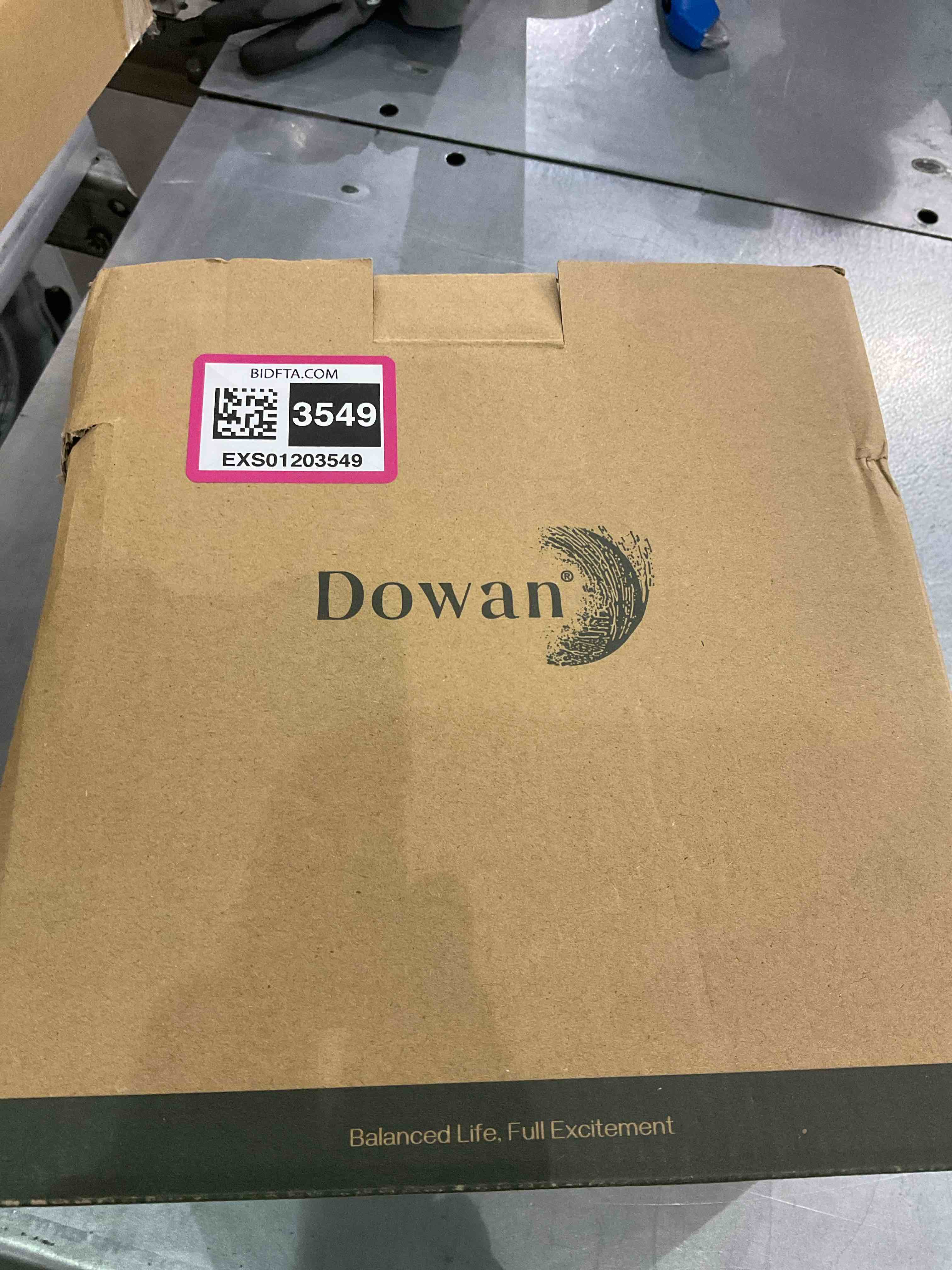 https://s3.amazonaws.com/lotting-images-prod/BargainHunt/EXS01203549_1712748599636.jpeg