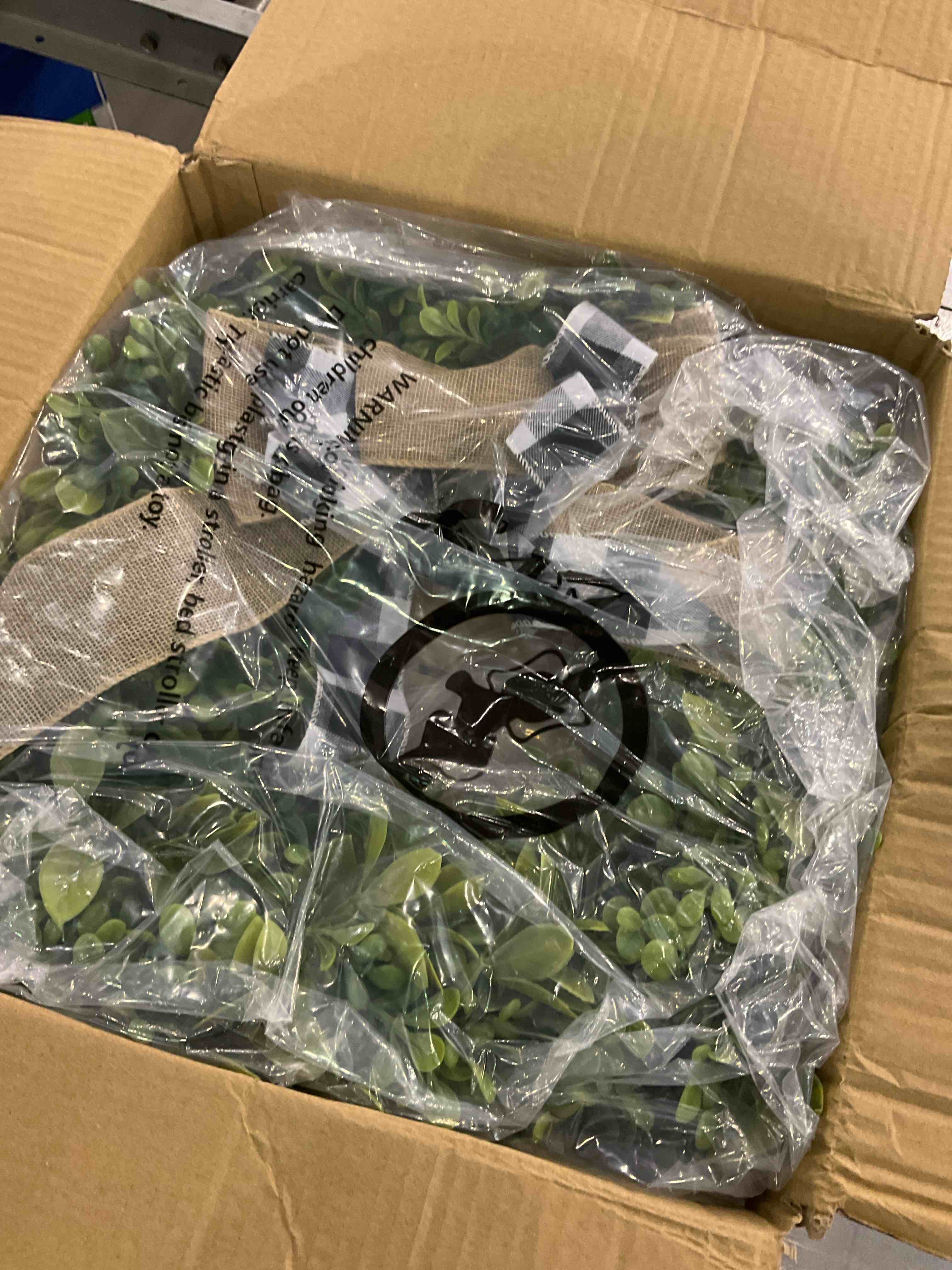 https://s3.amazonaws.com/lotting-images-prod/BargainHunt/EXS01203561_1712751026070.jpeg