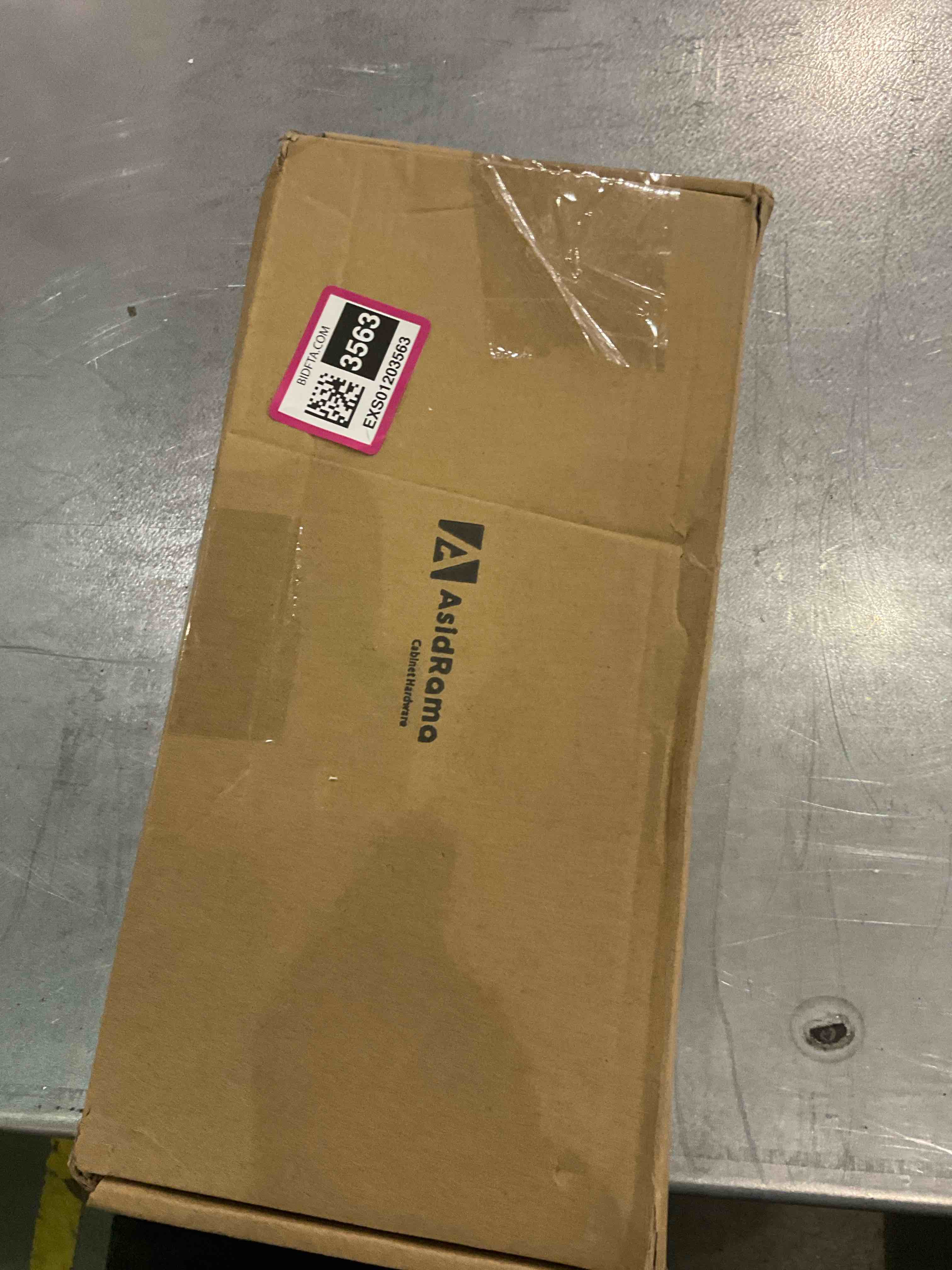 https://s3.amazonaws.com/lotting-images-prod/BargainHunt/EXS01203563_1712751250419.jpeg