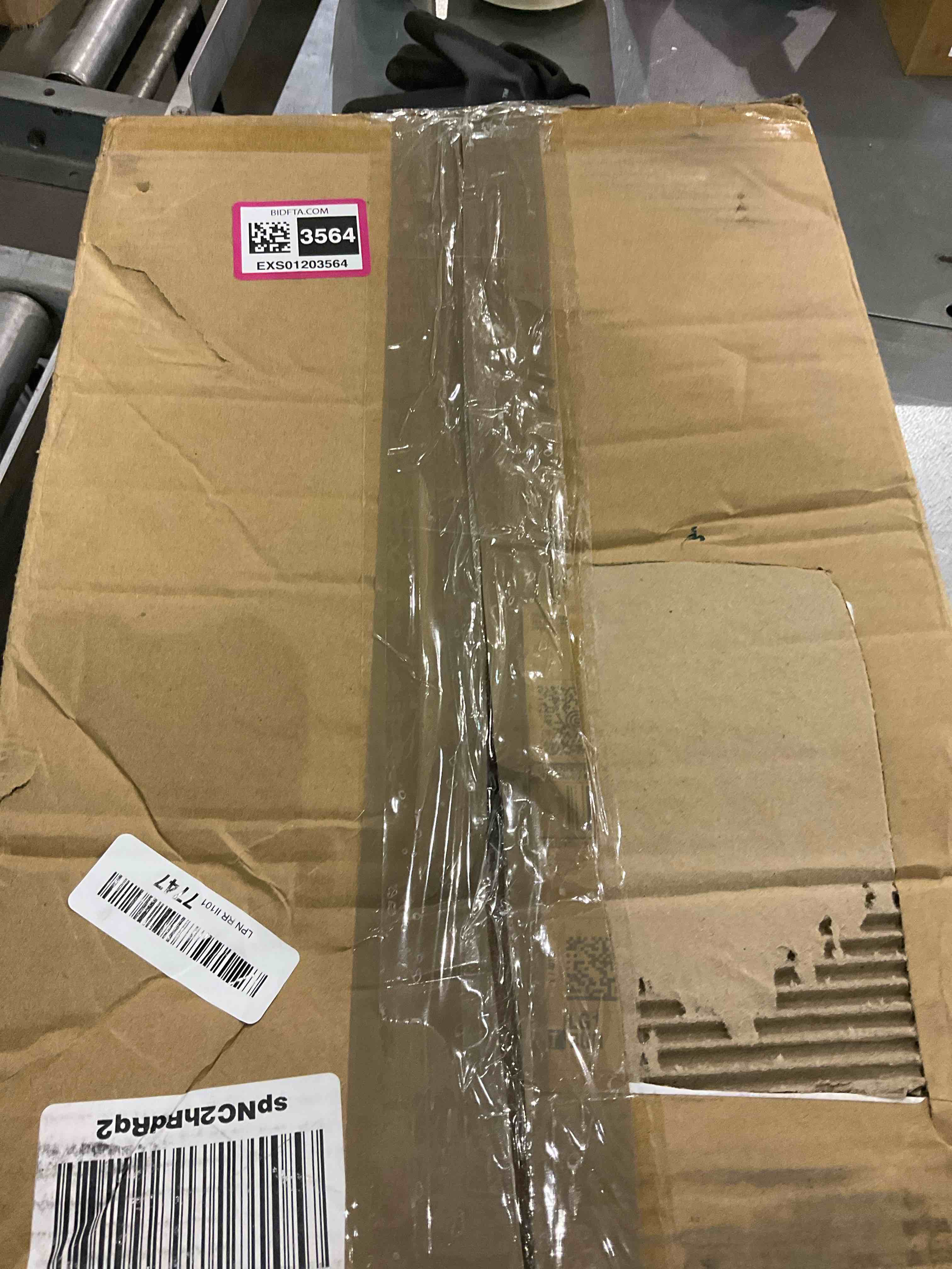 https://s3.amazonaws.com/lotting-images-prod/BargainHunt/EXS01203564_1712751368075.jpeg