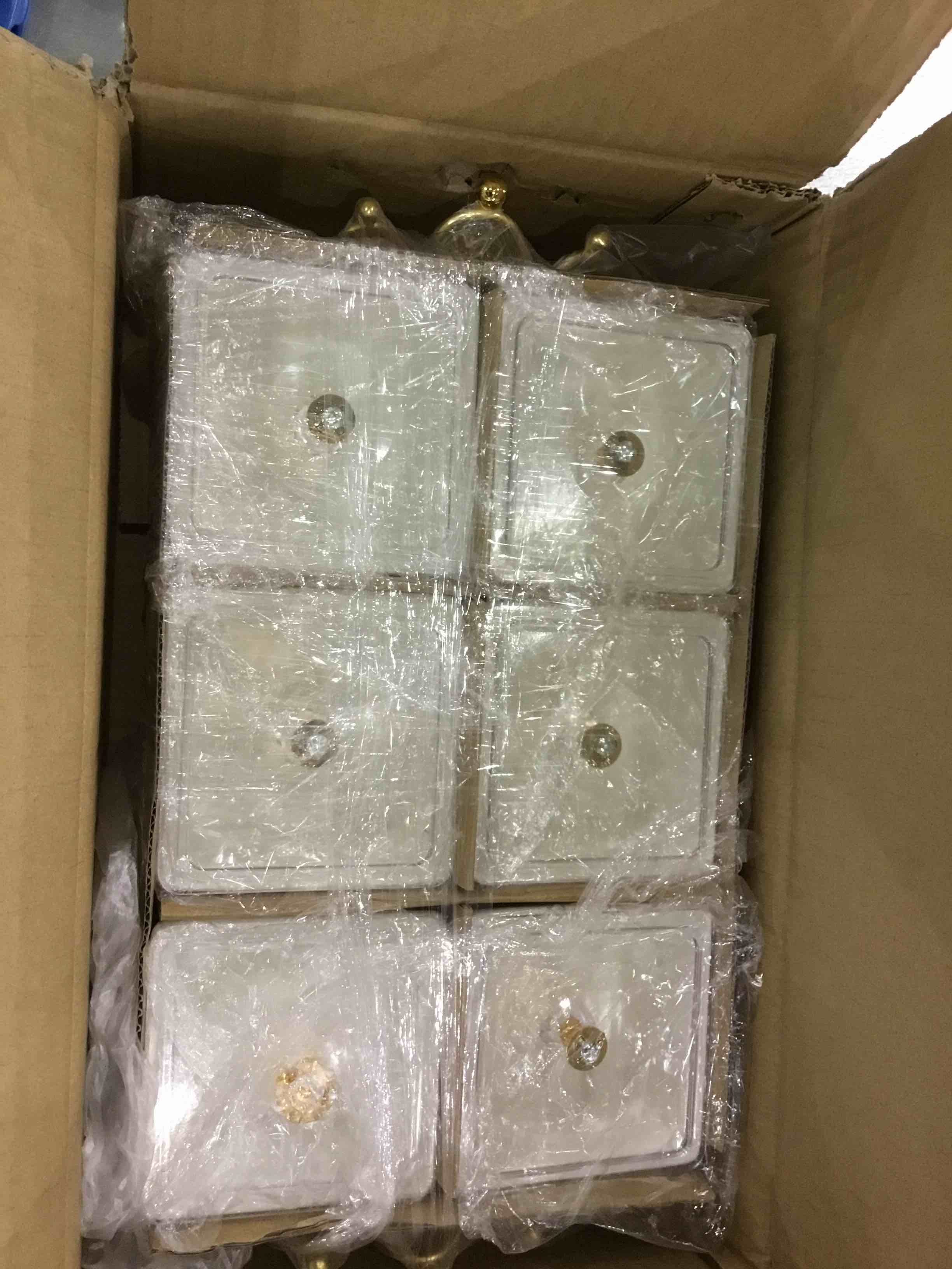 https://s3.amazonaws.com/lotting-images-prod/BargainHunt/EXS01203912_1714478501142.jpeg