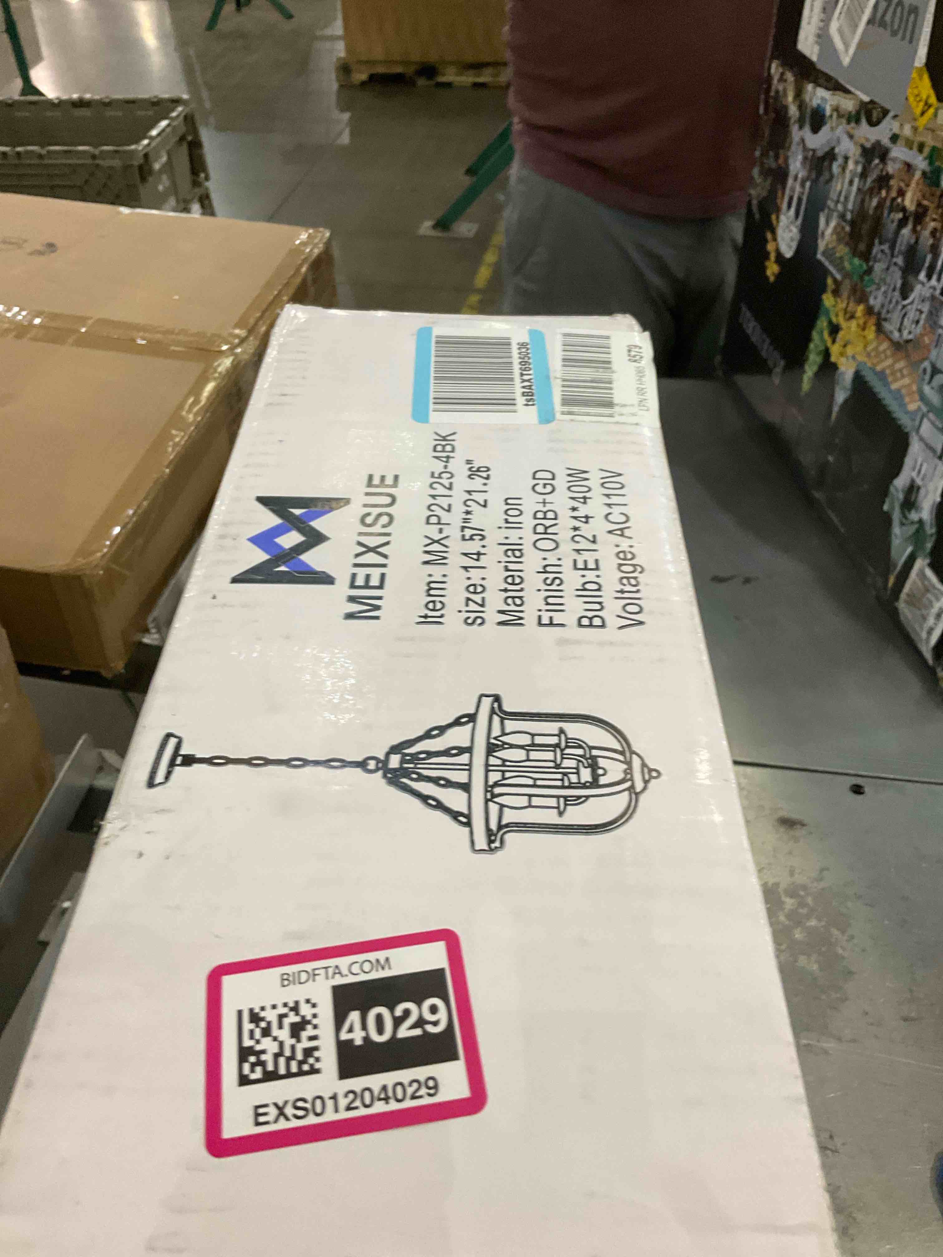 https://s3.amazonaws.com/lotting-images-prod/BargainHunt/EXS01204029_1714051957174.jpeg