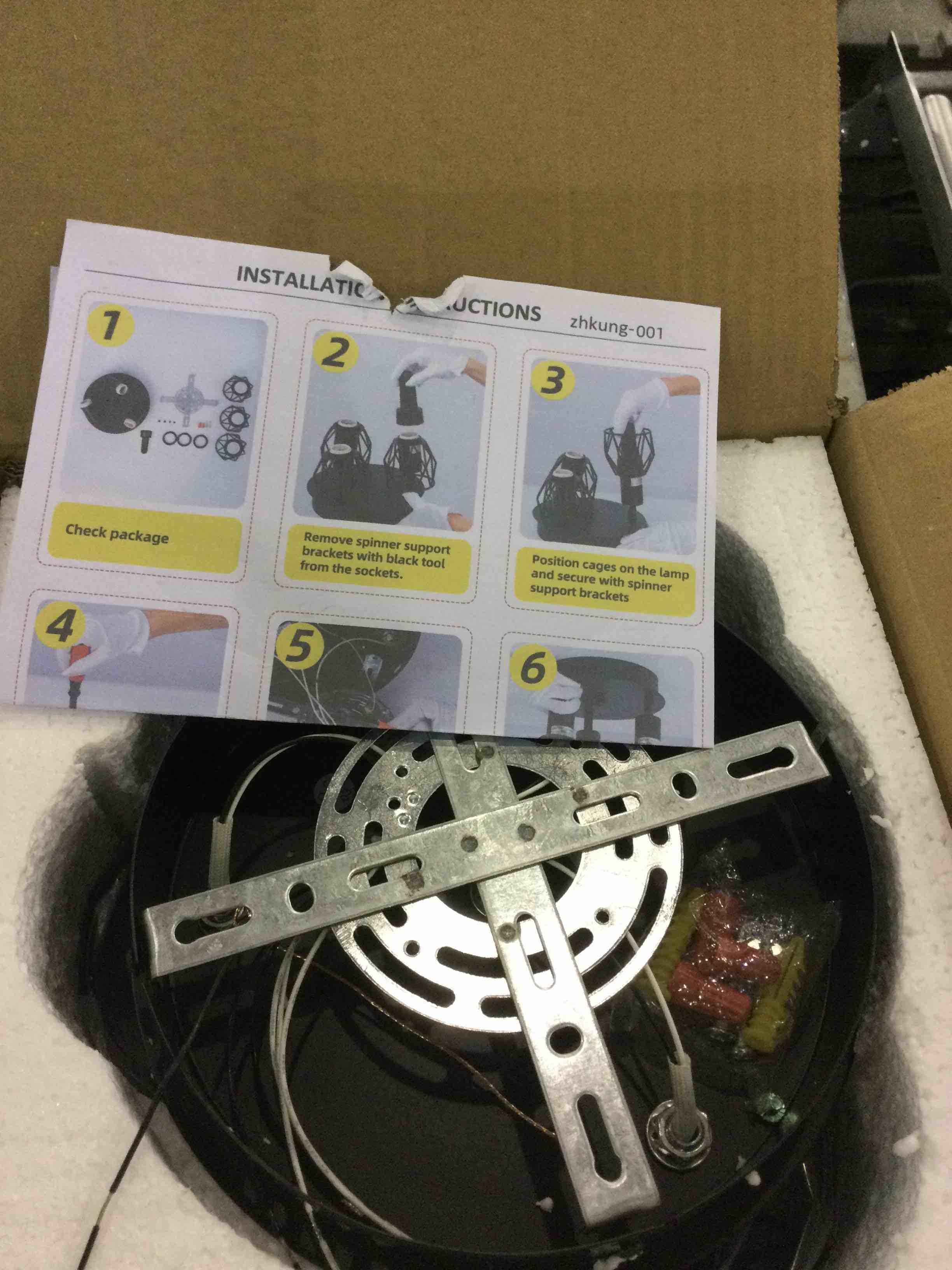https://s3.amazonaws.com/lotting-images-prod/BargainHunt/EXS01204770_1713358000189.jpeg