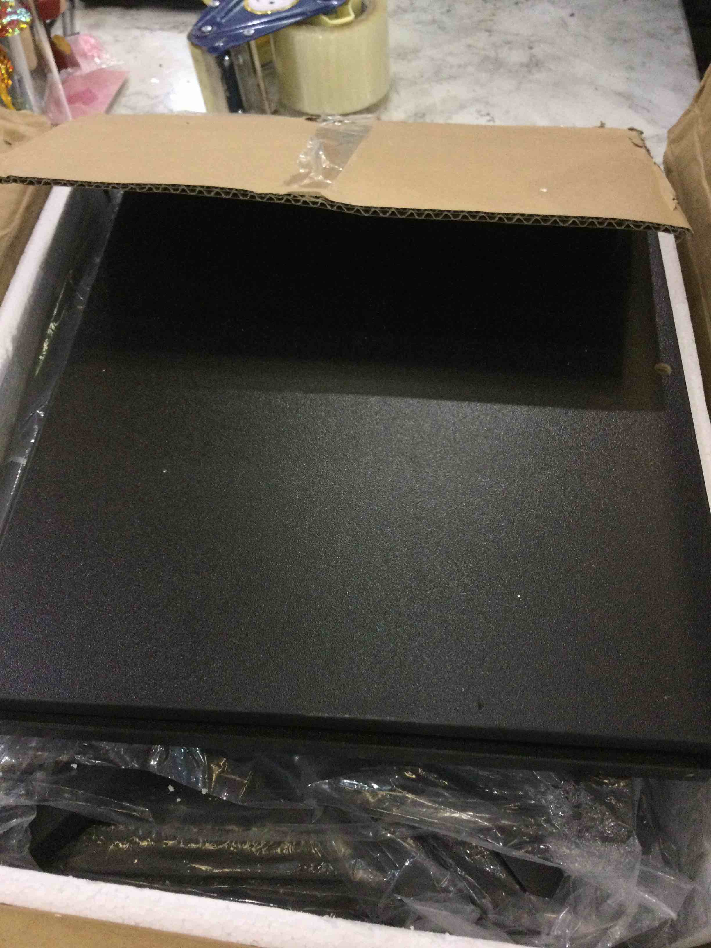 https://s3.amazonaws.com/lotting-images-prod/BargainHunt/EXS01204863_1713368637102.jpeg