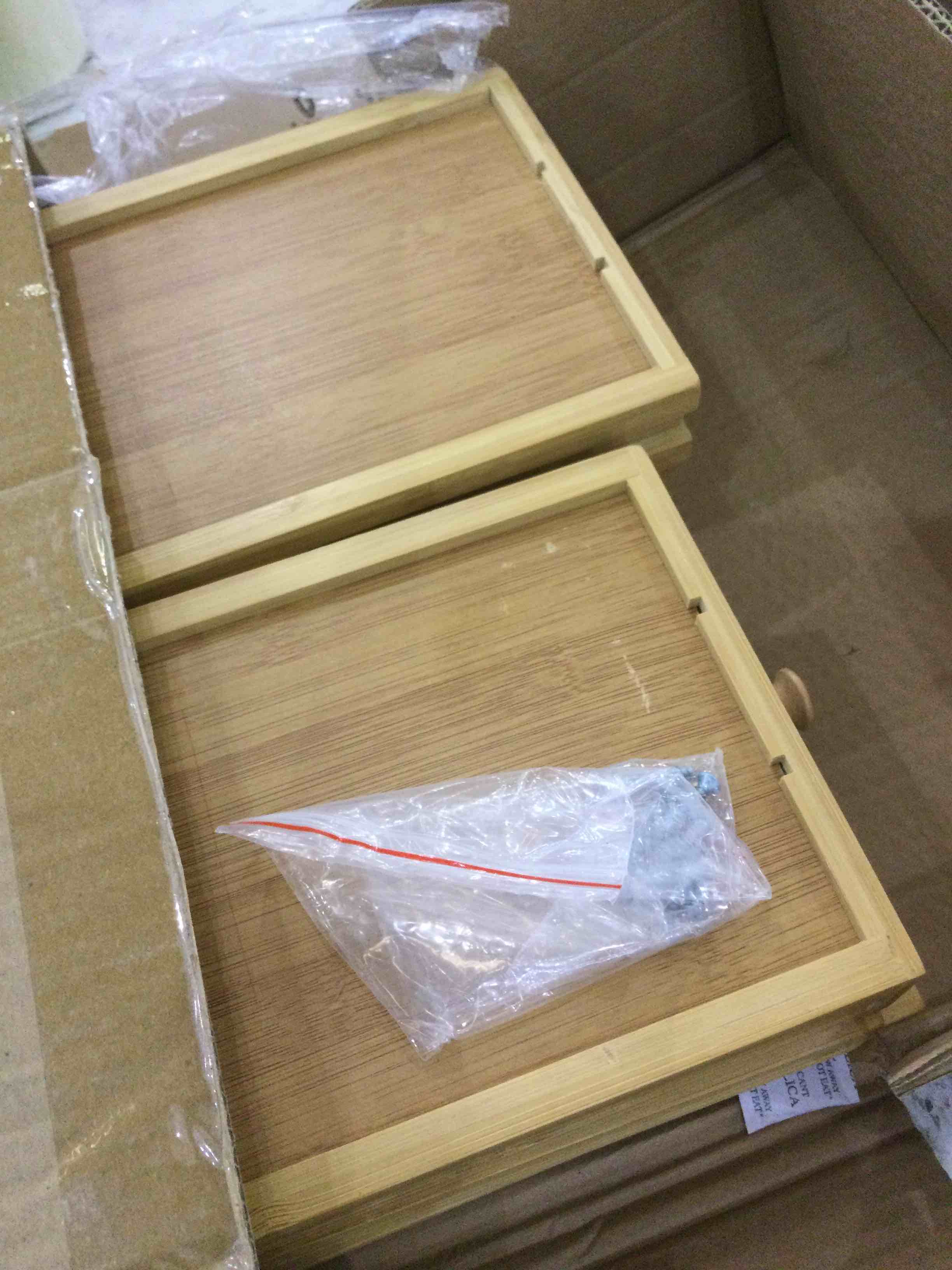 https://s3.amazonaws.com/lotting-images-prod/BargainHunt/EXS01204880_1713372825045.jpeg