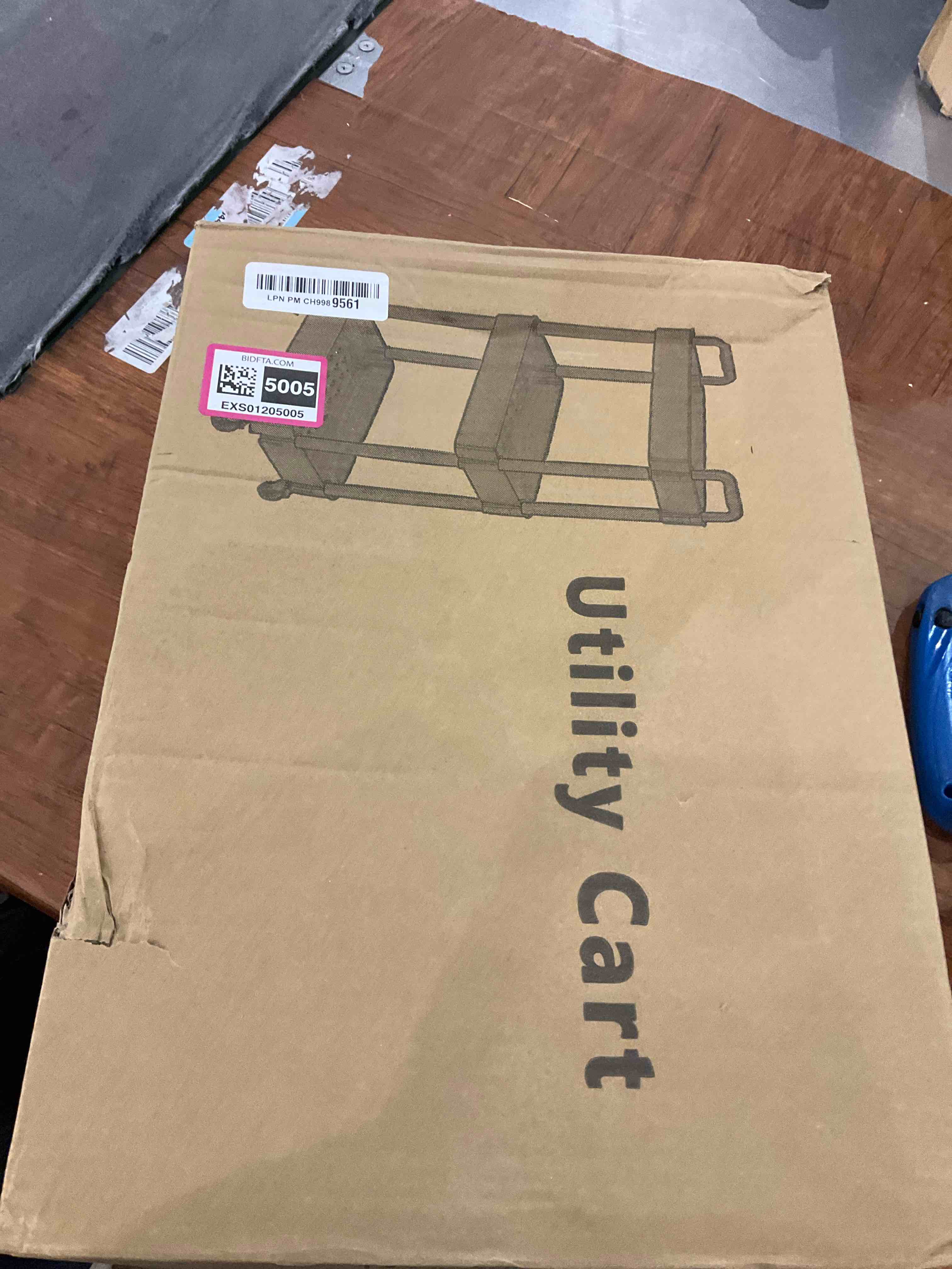 https://s3.amazonaws.com/lotting-images-prod/BargainHunt/EXS01205005_1712835071789.jpeg