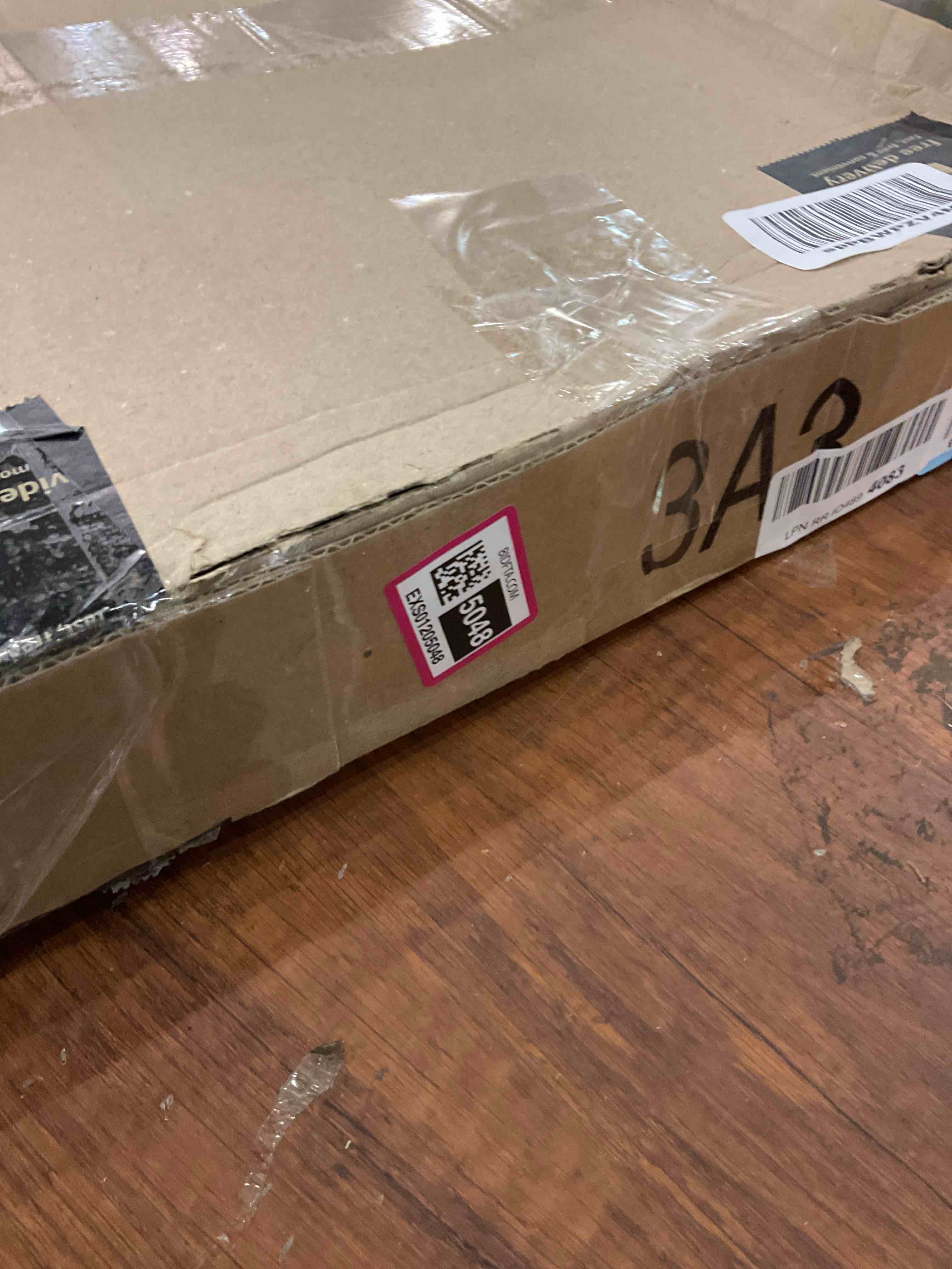https://s3.amazonaws.com/lotting-images-prod/BargainHunt/EXS01205048_1712847720419.jpeg