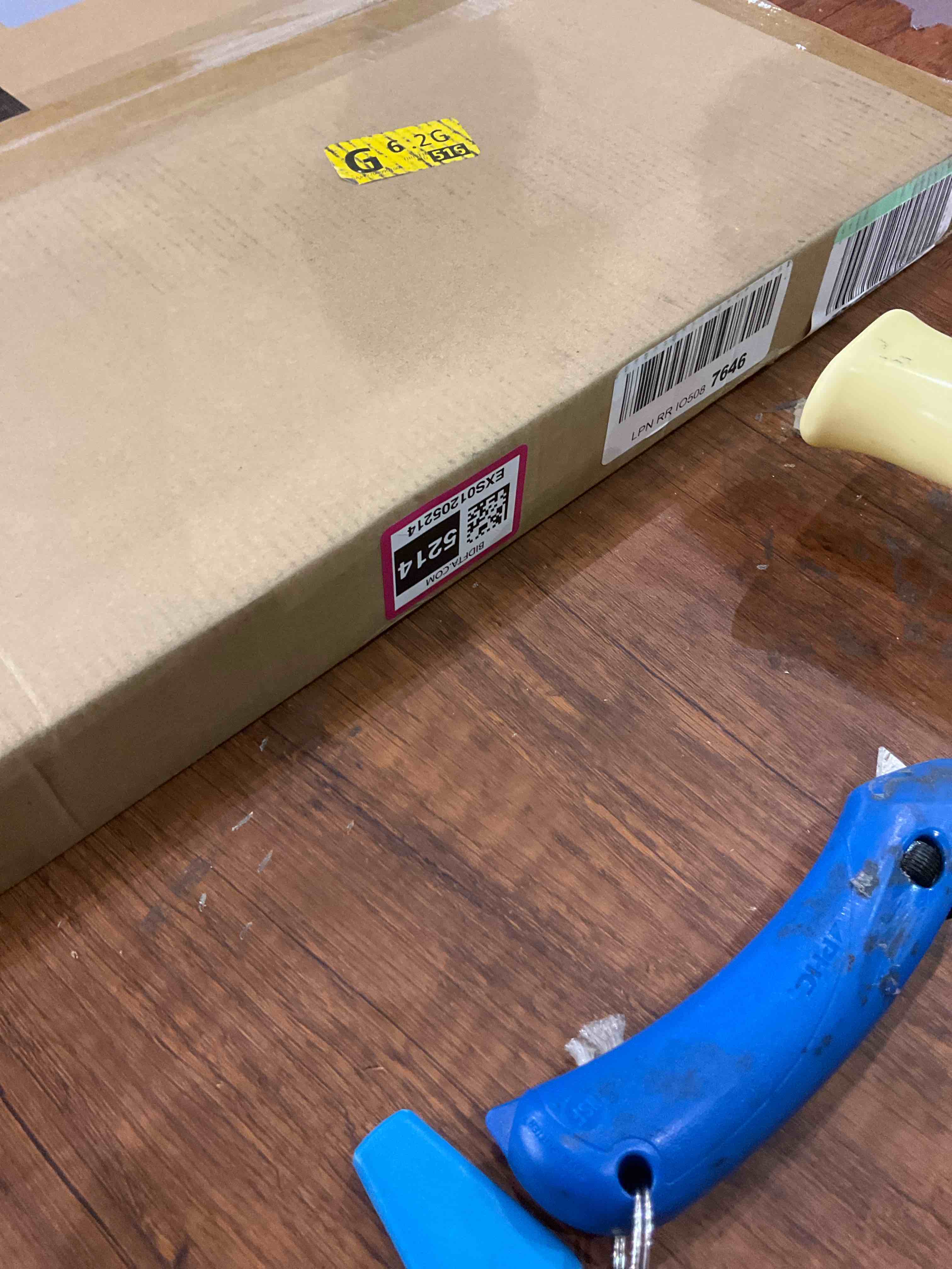 https://s3.amazonaws.com/lotting-images-prod/BargainHunt/EXS01205214_1713181183462.jpeg