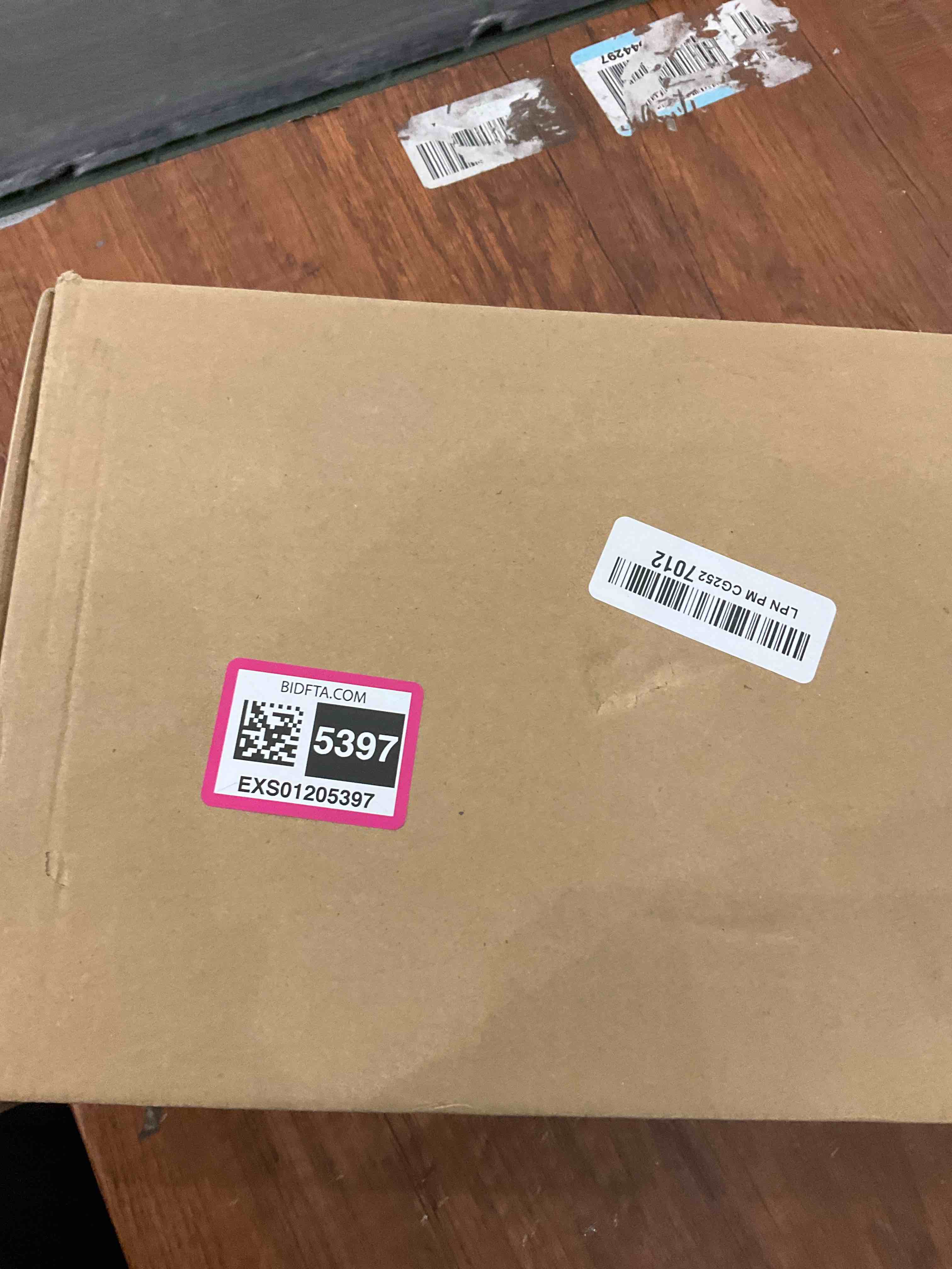 https://s3.amazonaws.com/lotting-images-prod/BargainHunt/EXS01205397_1713373096235.jpeg