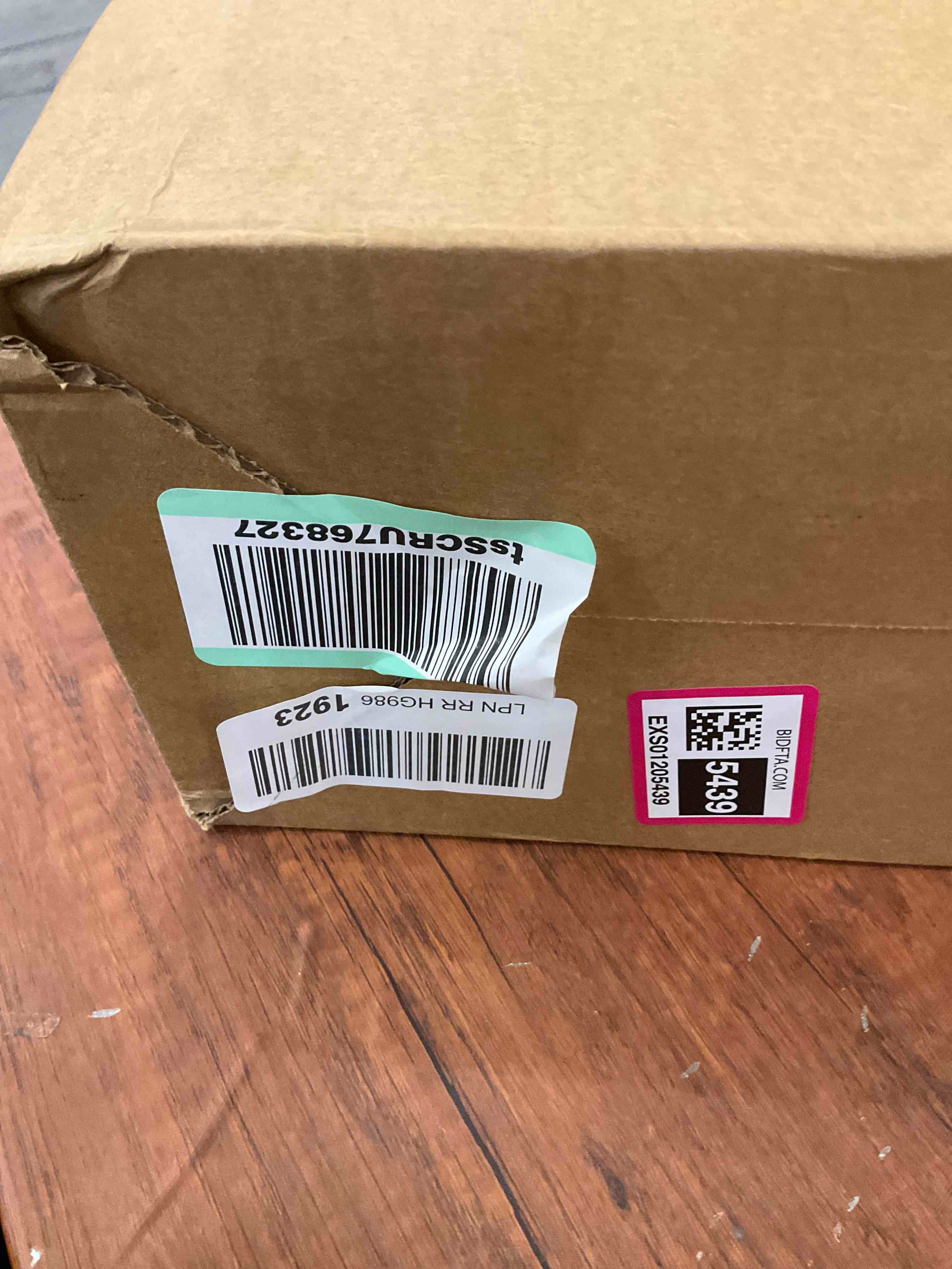 https://s3.amazonaws.com/lotting-images-prod/BargainHunt/EXS01205439_1713467009450.jpeg