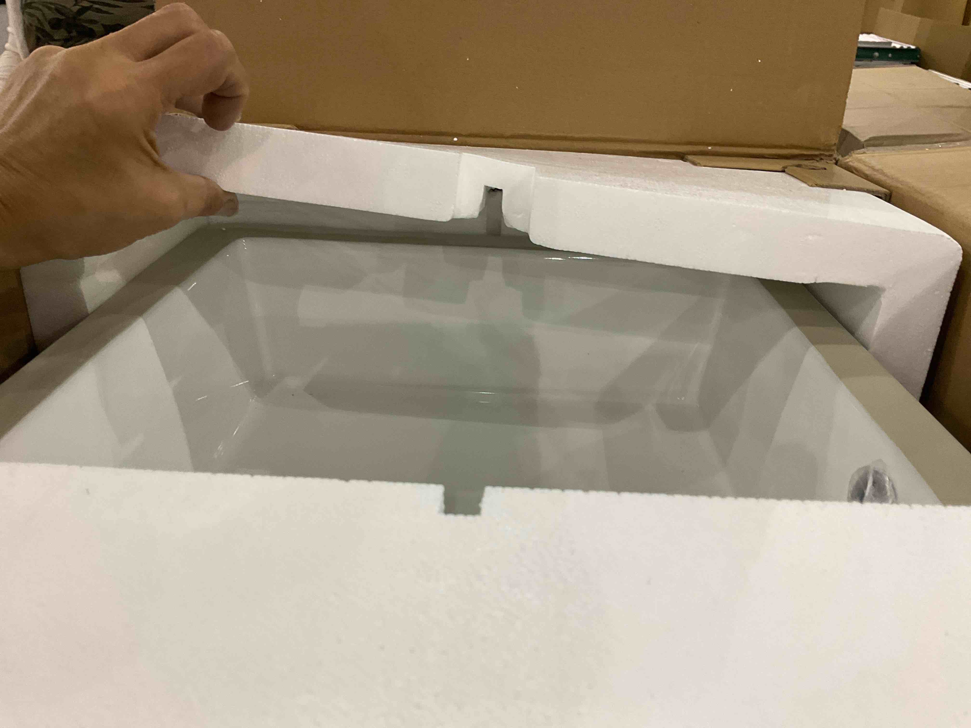 https://s3.amazonaws.com/lotting-images-prod/BargainHunt/EXS01205576_1714653066251.jpeg
