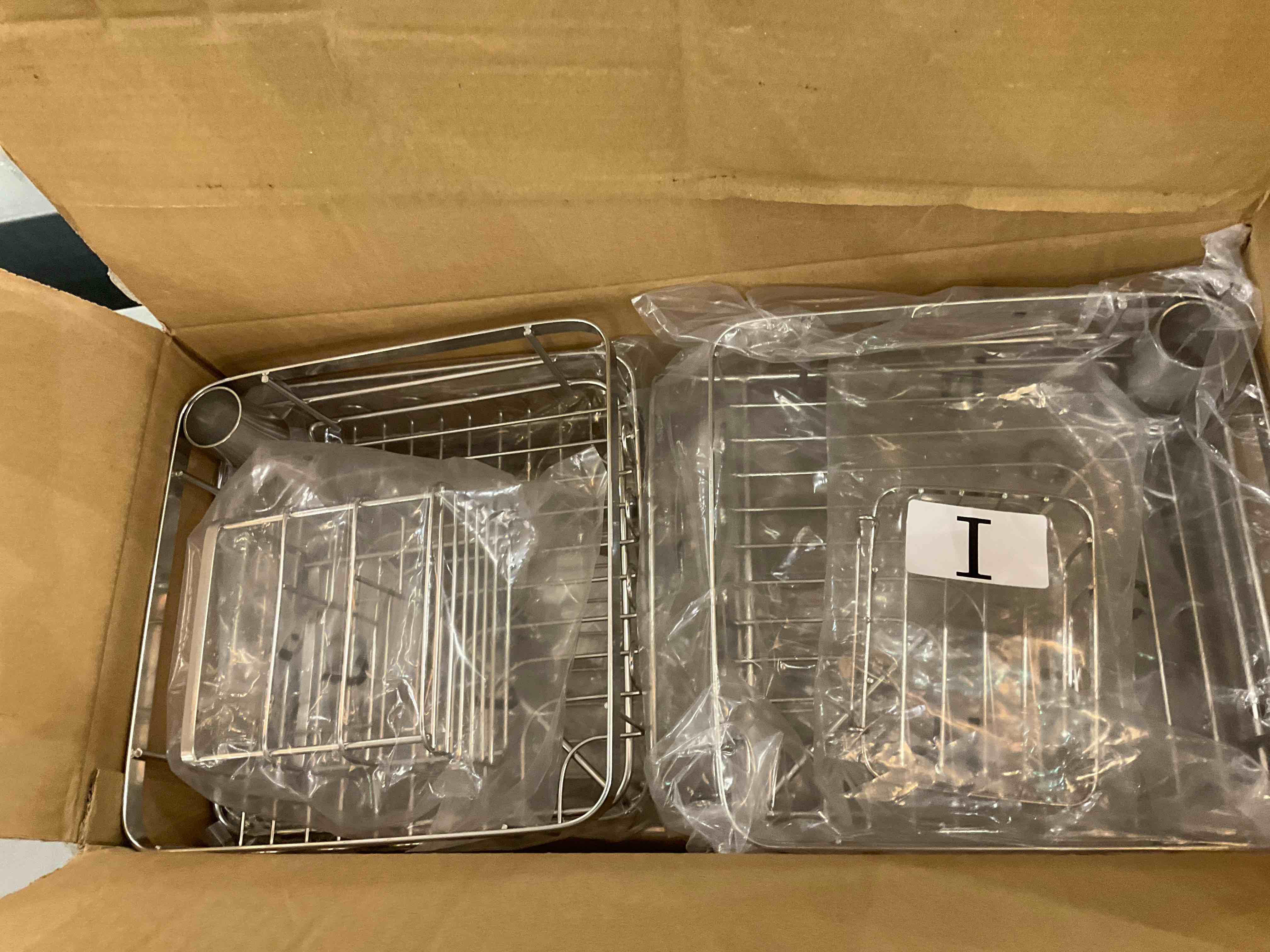 https://s3.amazonaws.com/lotting-images-prod/BargainHunt/EXS01205706_1715188799946.jpeg