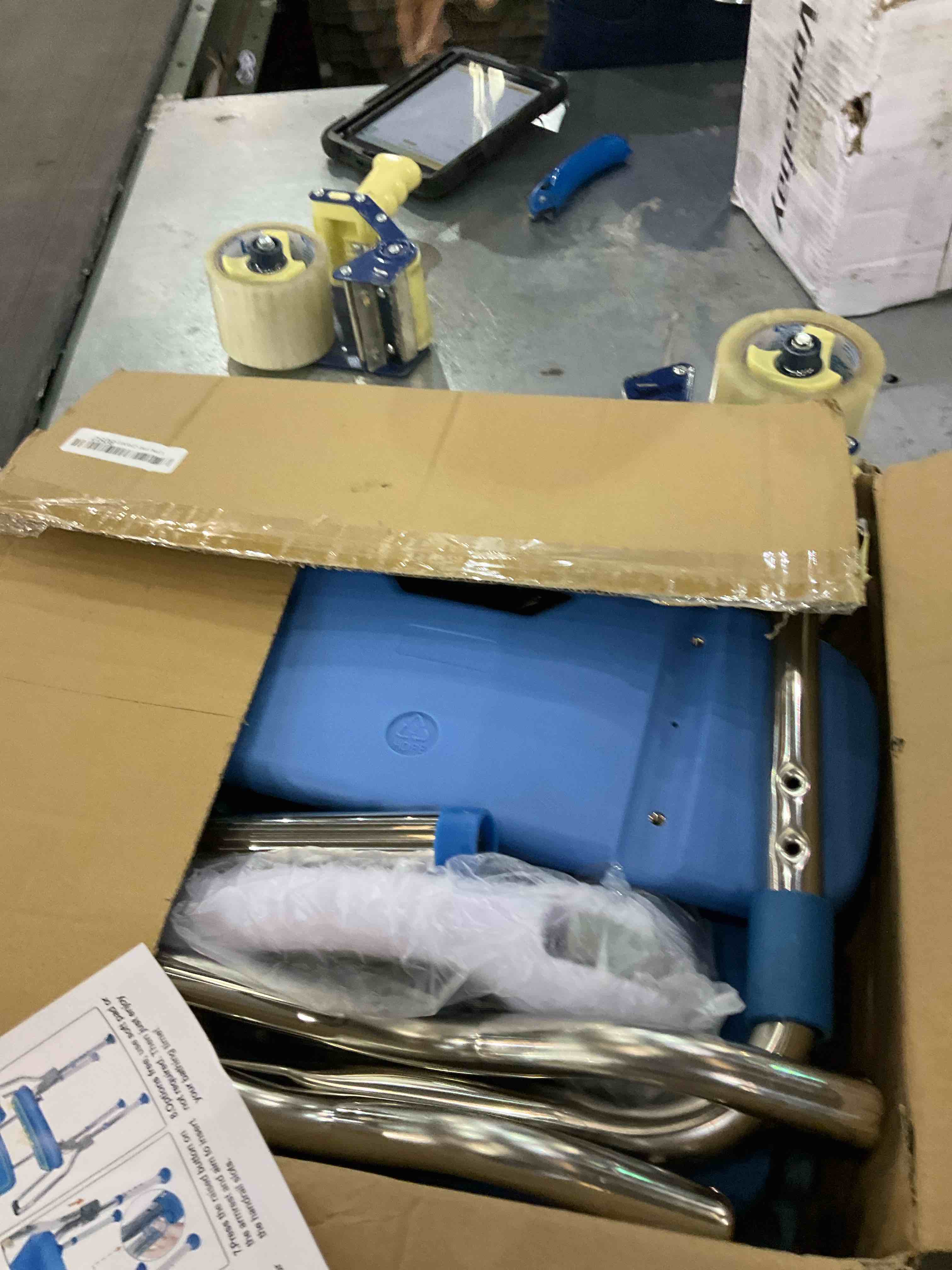 https://s3.amazonaws.com/lotting-images-prod/BargainHunt/EXS01206085_1713360788910.jpeg