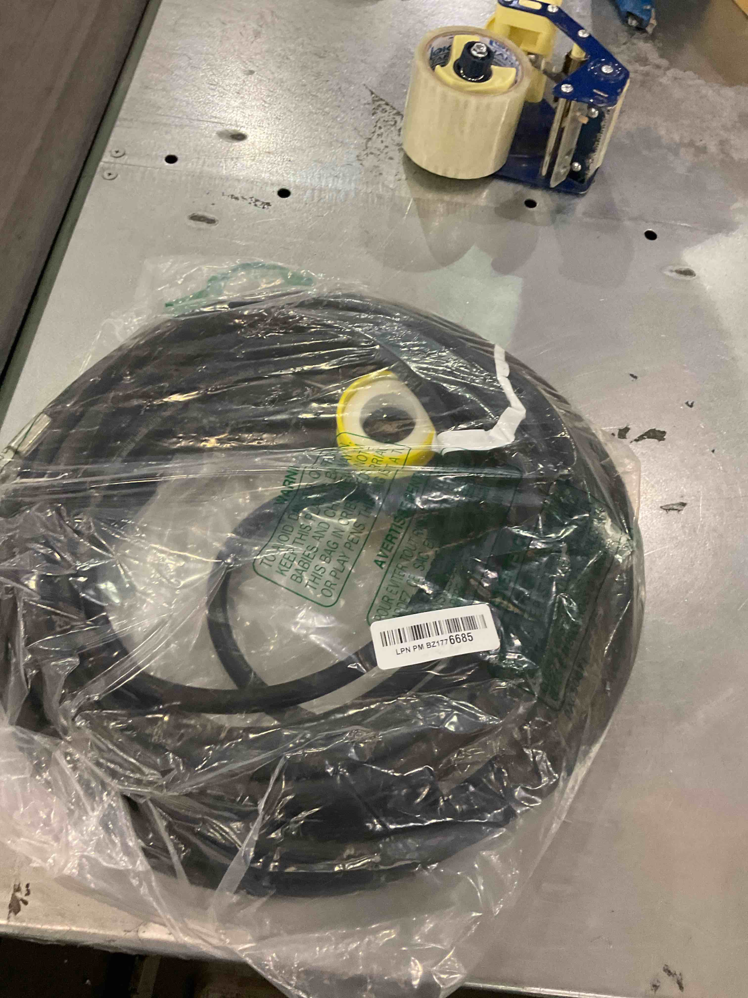 https://s3.amazonaws.com/lotting-images-prod/BargainHunt/EXS01206089_1713361452440.jpeg