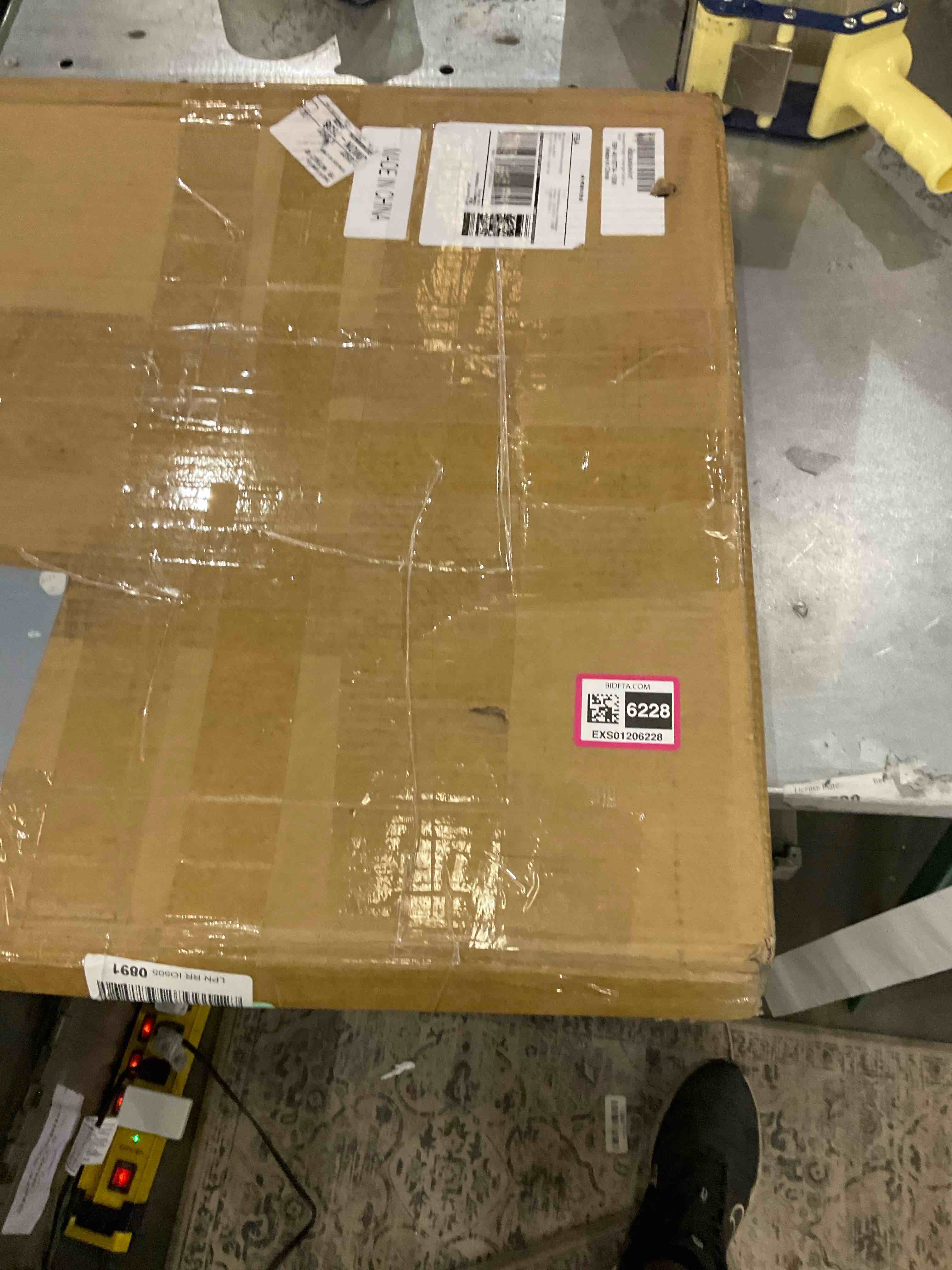 https://s3.amazonaws.com/lotting-images-prod/BargainHunt/EXS01206228_1713451450749.jpeg