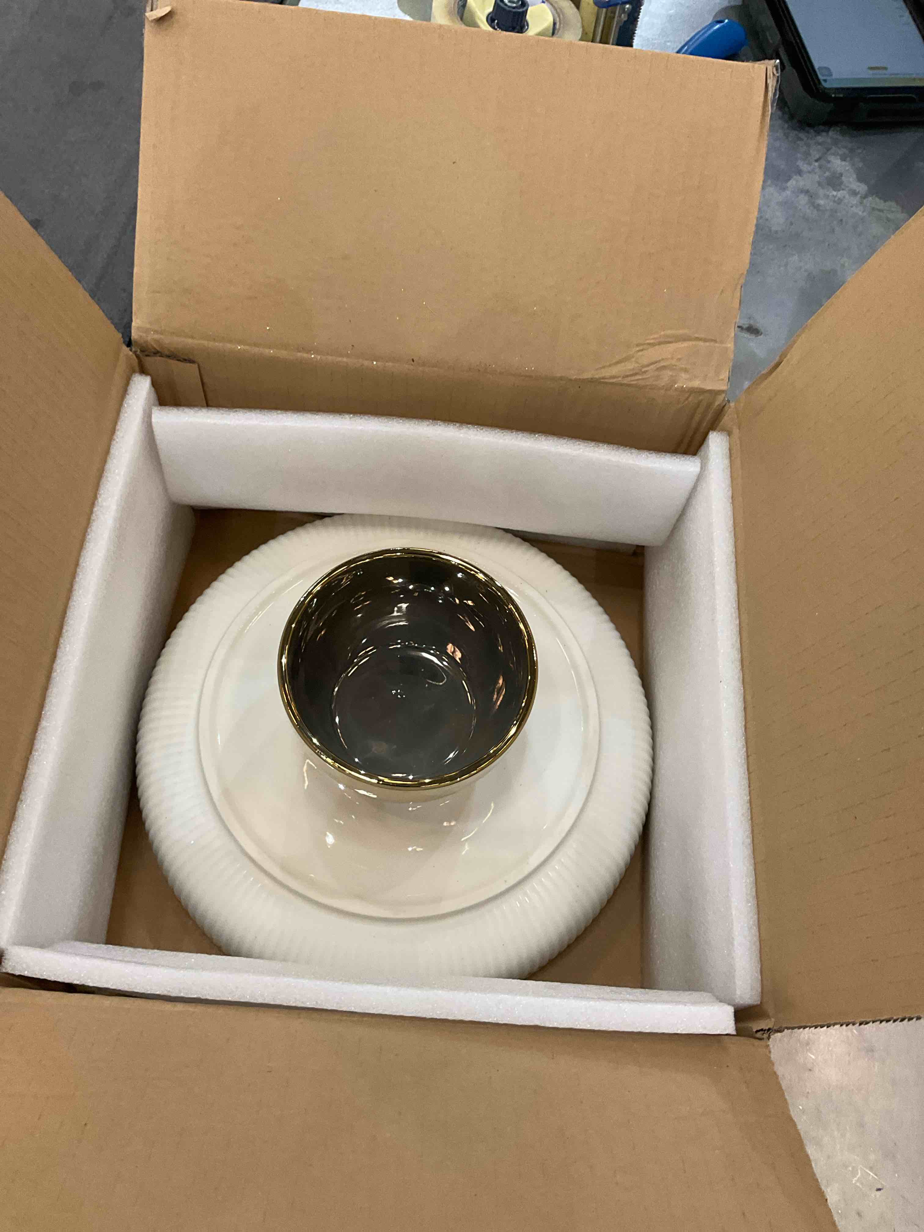 https://s3.amazonaws.com/lotting-images-prod/BargainHunt/EXS01206272_1713467059823.jpeg